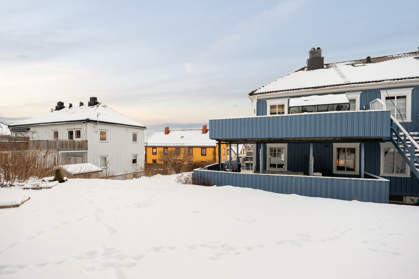 Stor felles hage for sameiet. Galleribilde