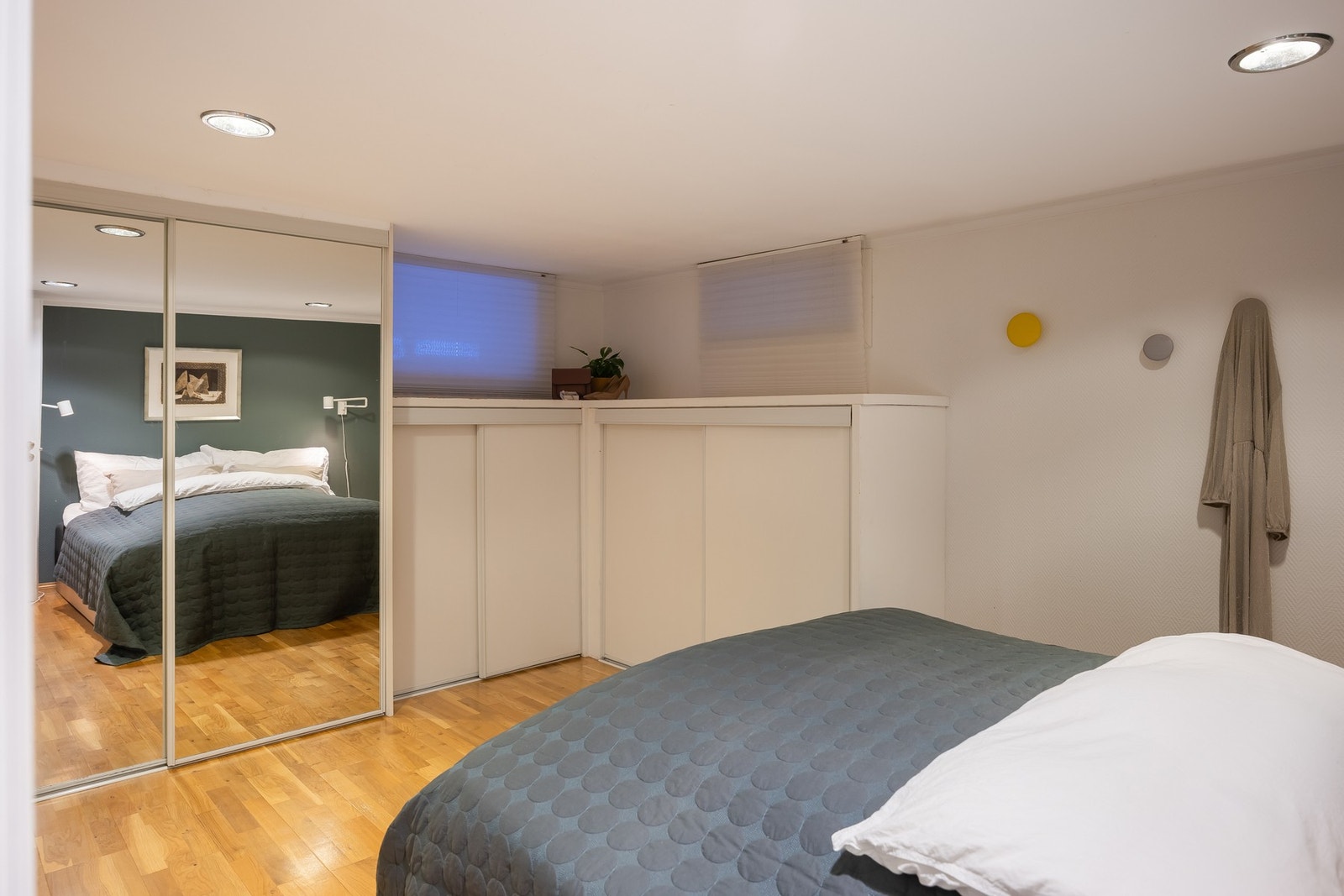 Soverom 1. Kjelleren er godkjent innredet, men rommene er ikke godkjent som soverom. Galleribilde