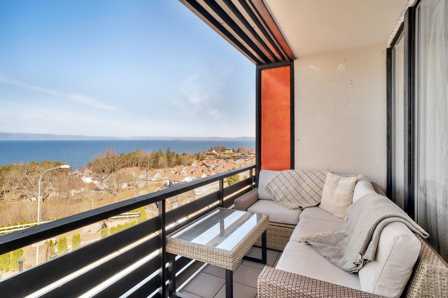 Balkong med overbygg. Galleribilde