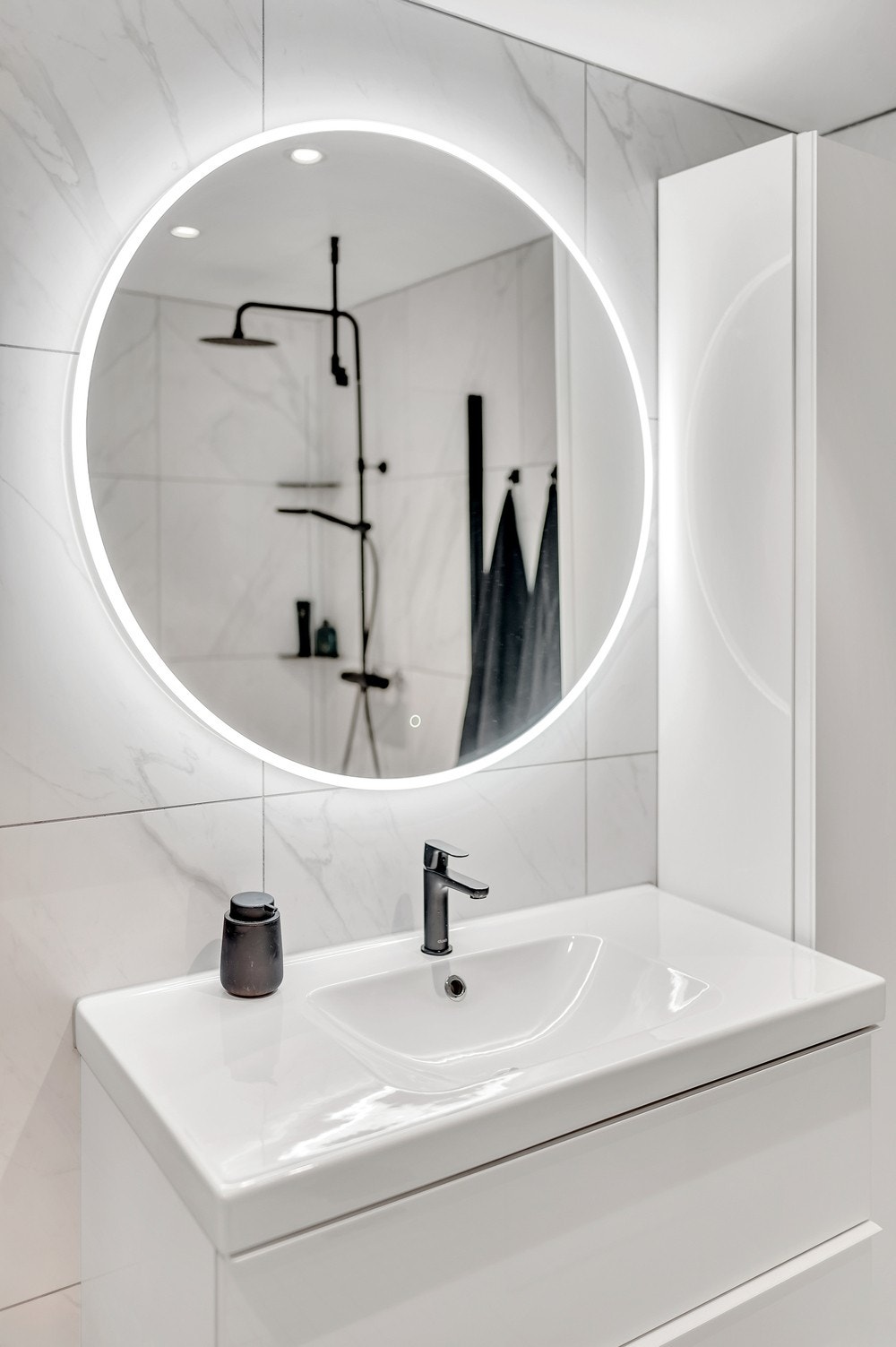 Detaljer bad Galleribilde