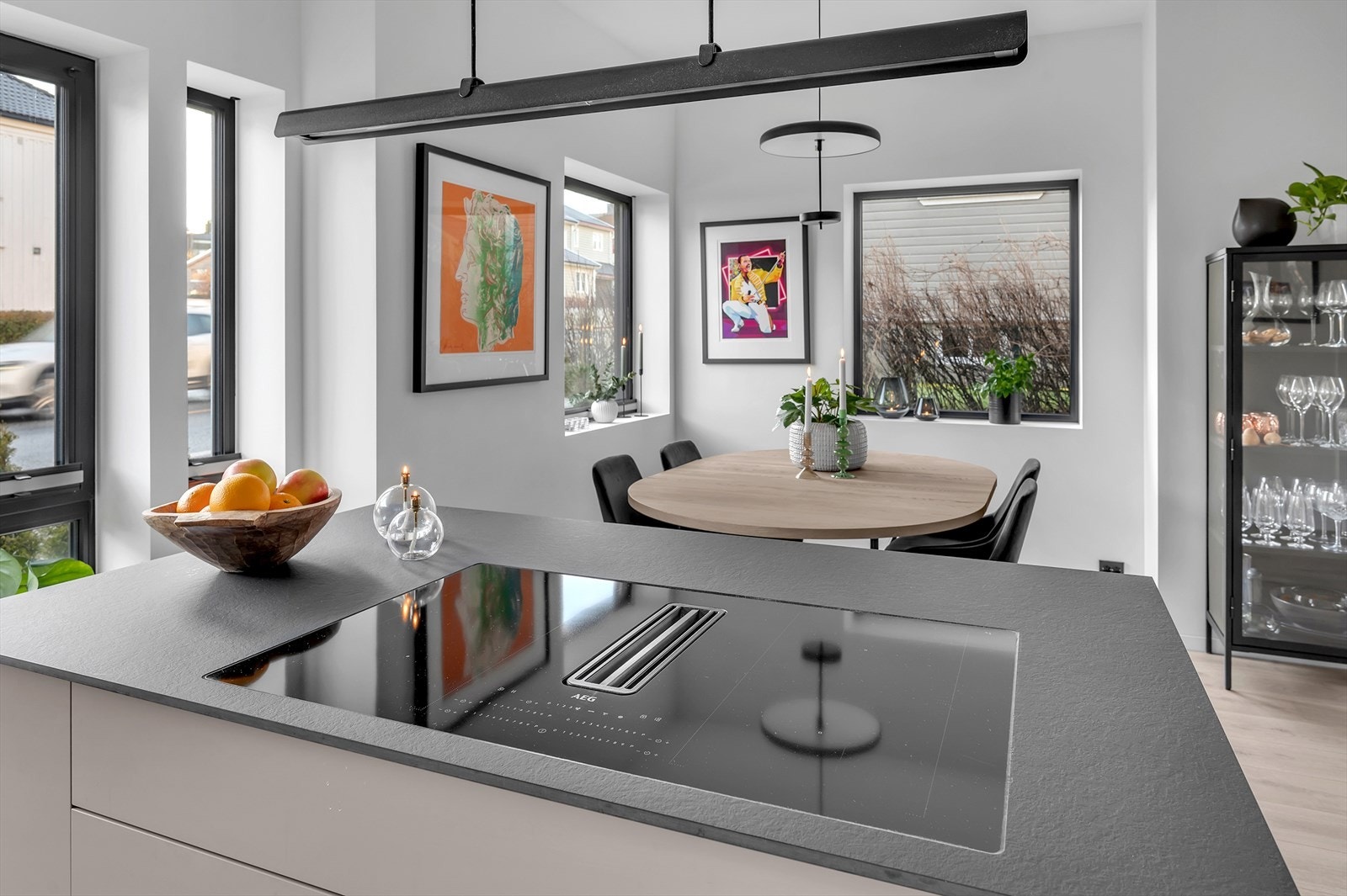 Praktisk kjøkkenøy med kullfilter. Galleribilde