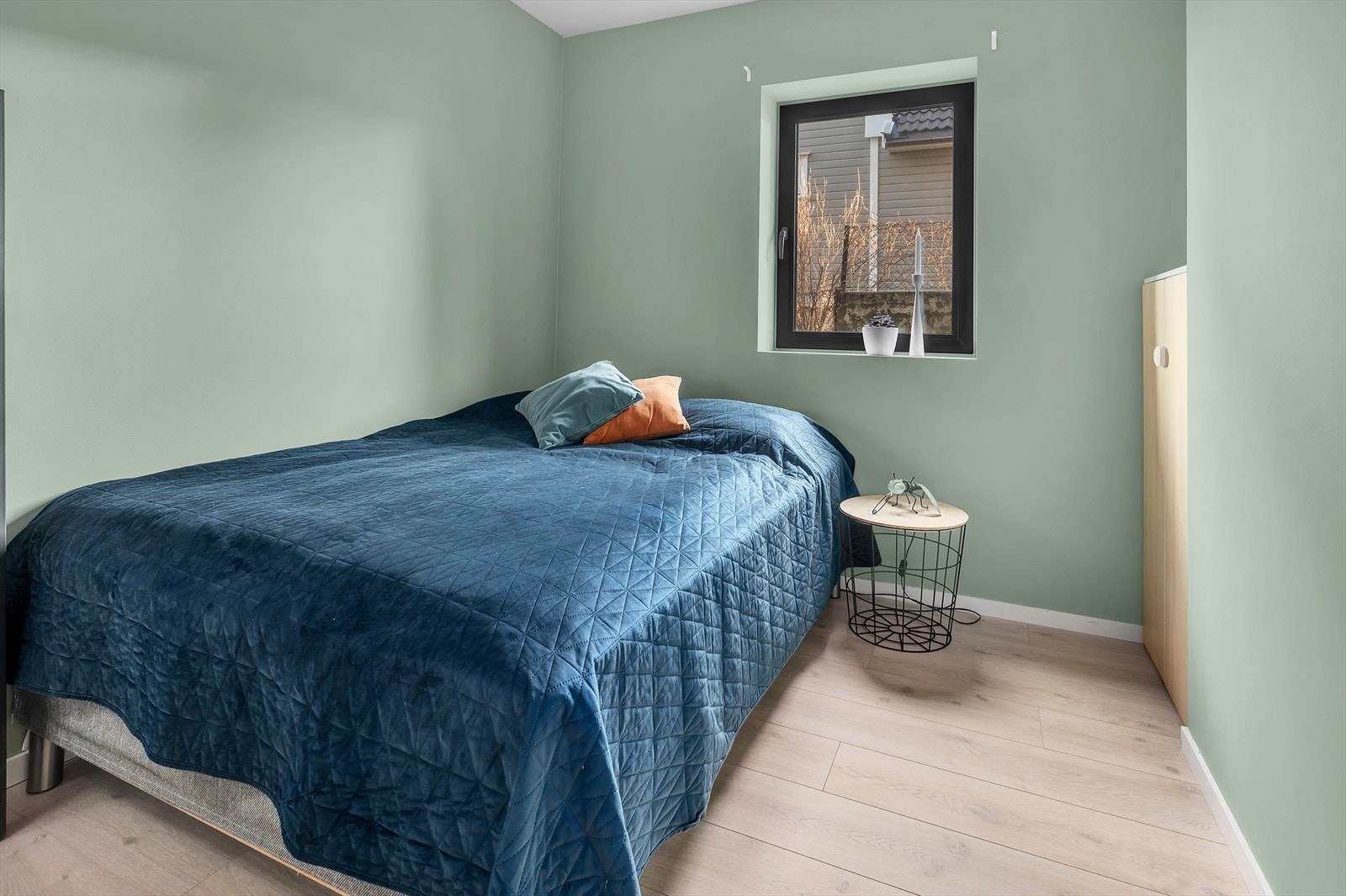 Soverom II - God plass til stor seng også her. Galleribilde