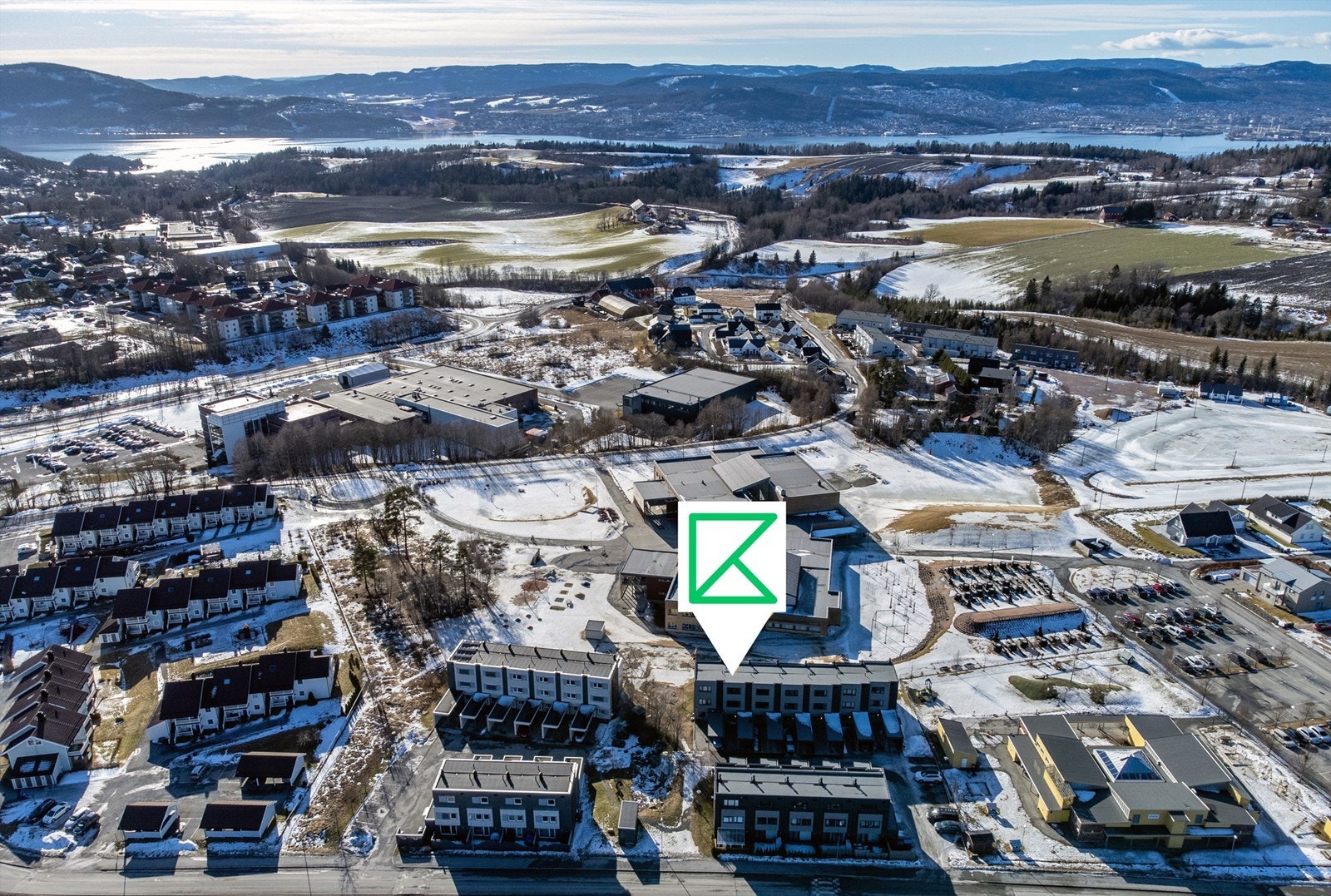 Kort kjøretur til Drammensfjorden med flere fine badeplasser om sommeren Galleribilde