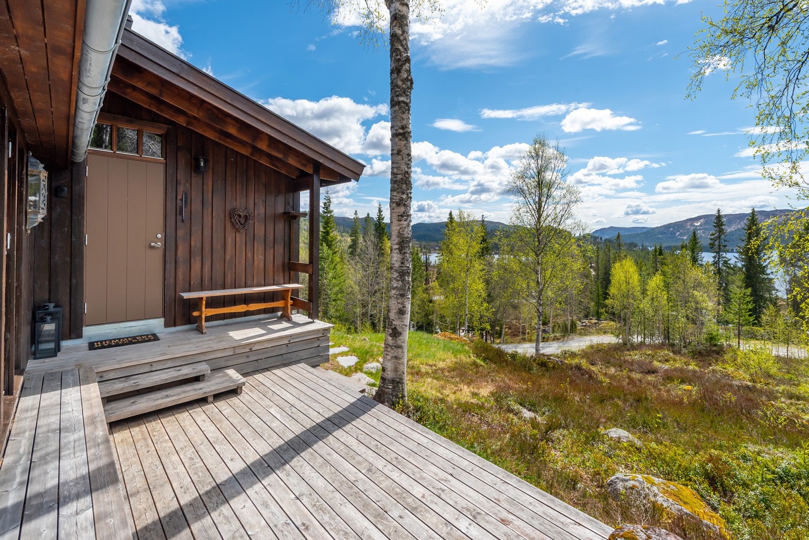 Nydelig terrasse med lun og fin krok. Galleribilde