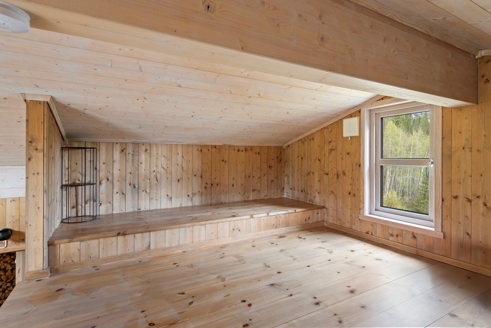 Hems med god plass til flere madrasser. Galleribilde