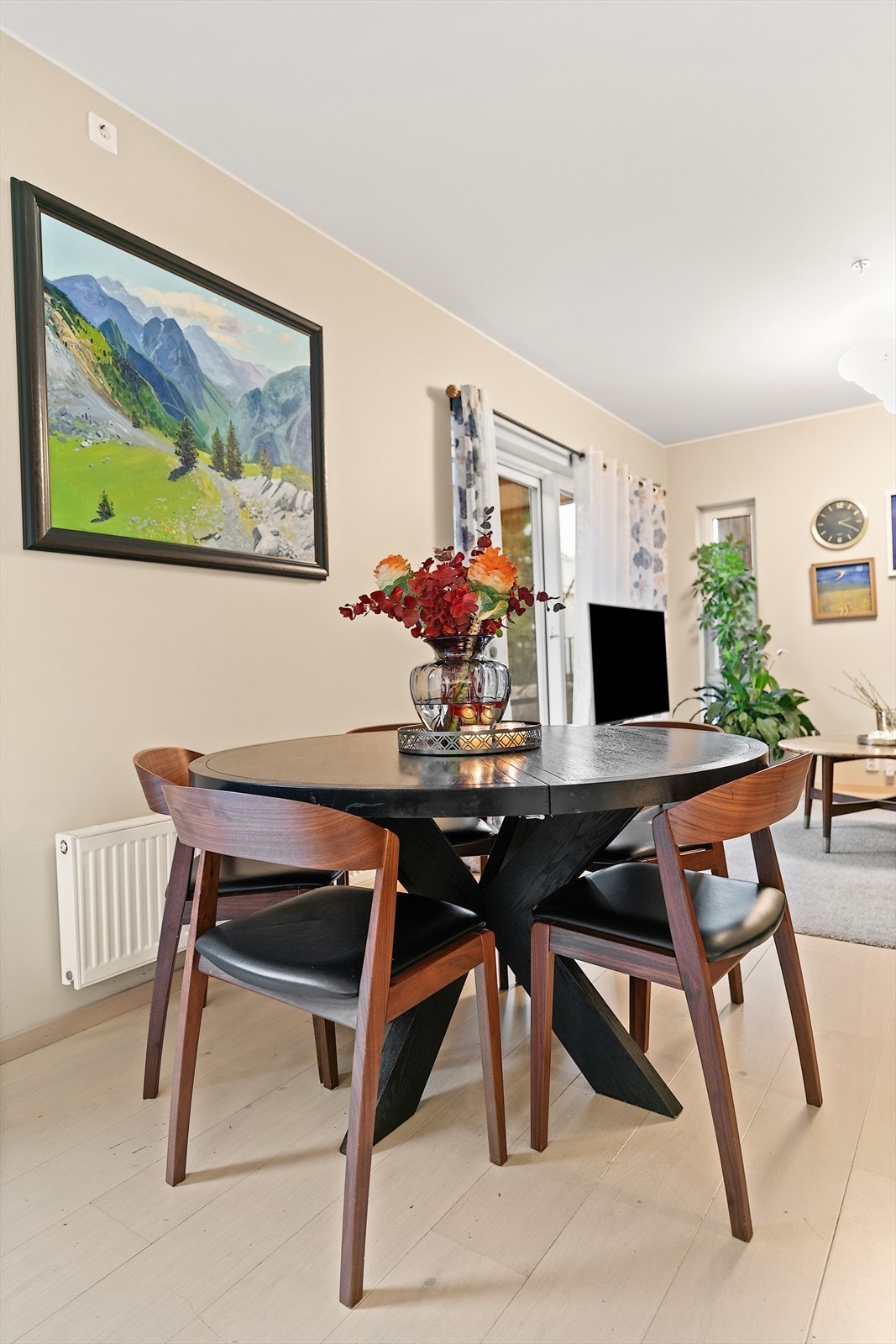 Spisestue. Galleribilde