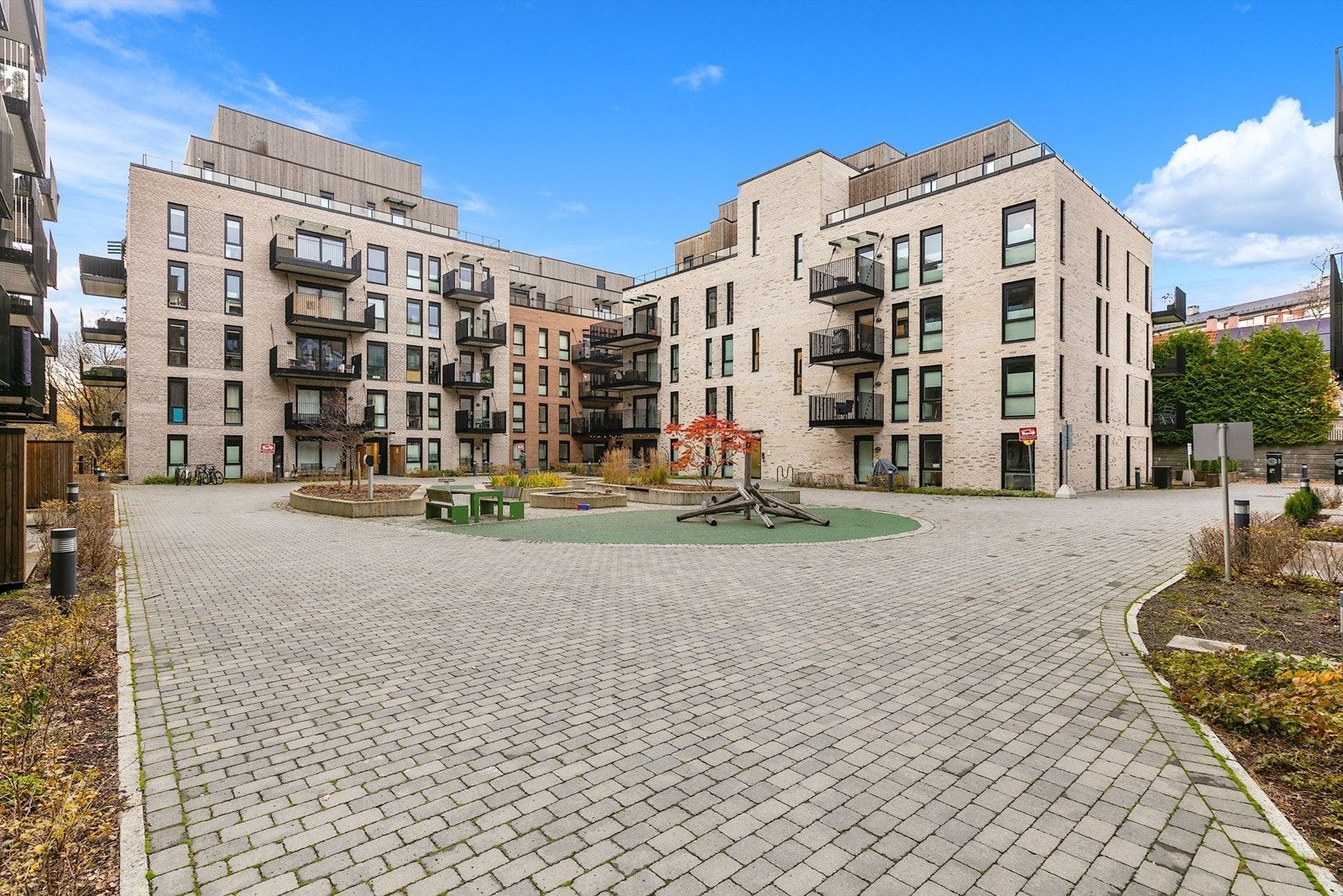 Segelckes vei 6! Galleribilde