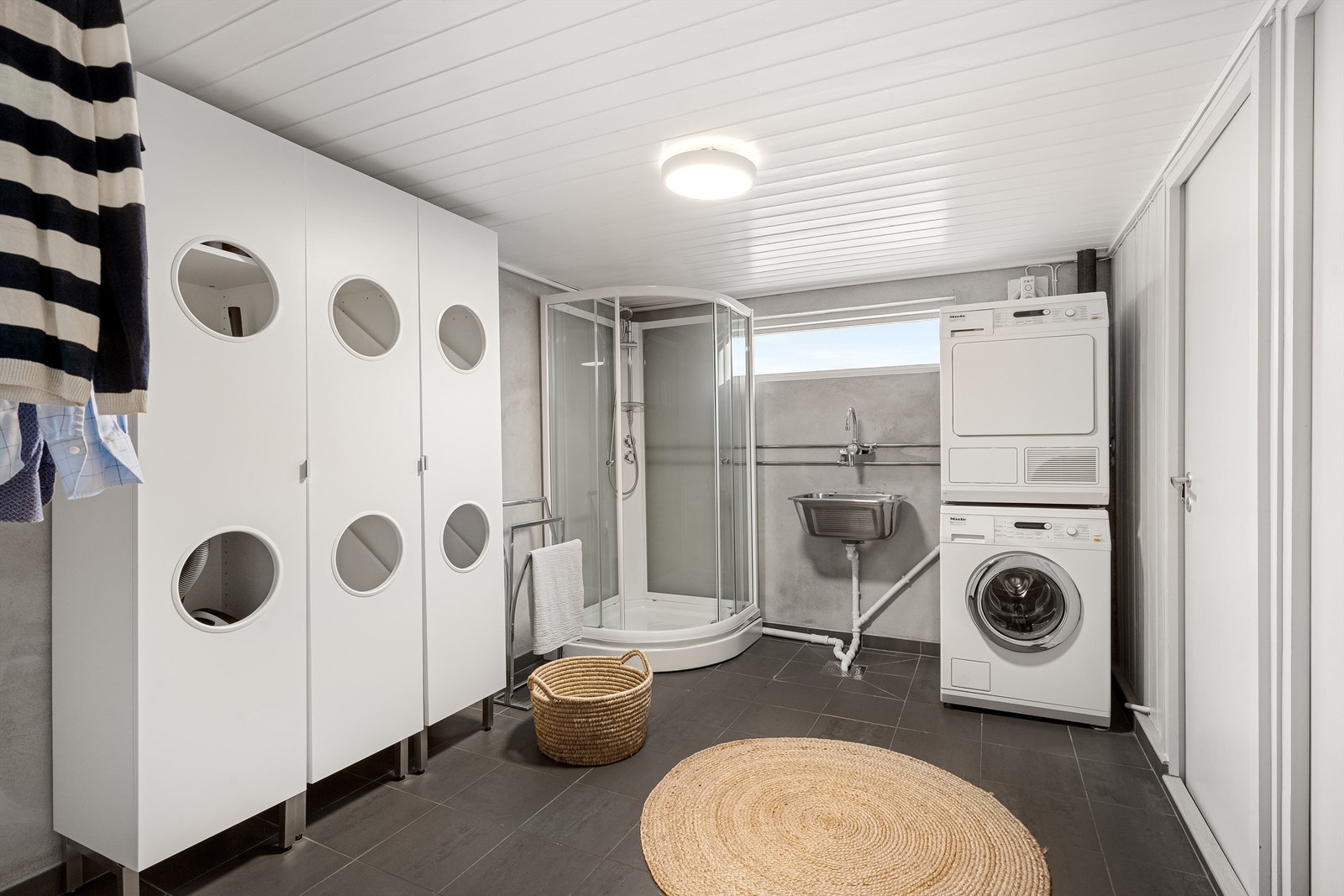 Vaskerom. Galleribilde