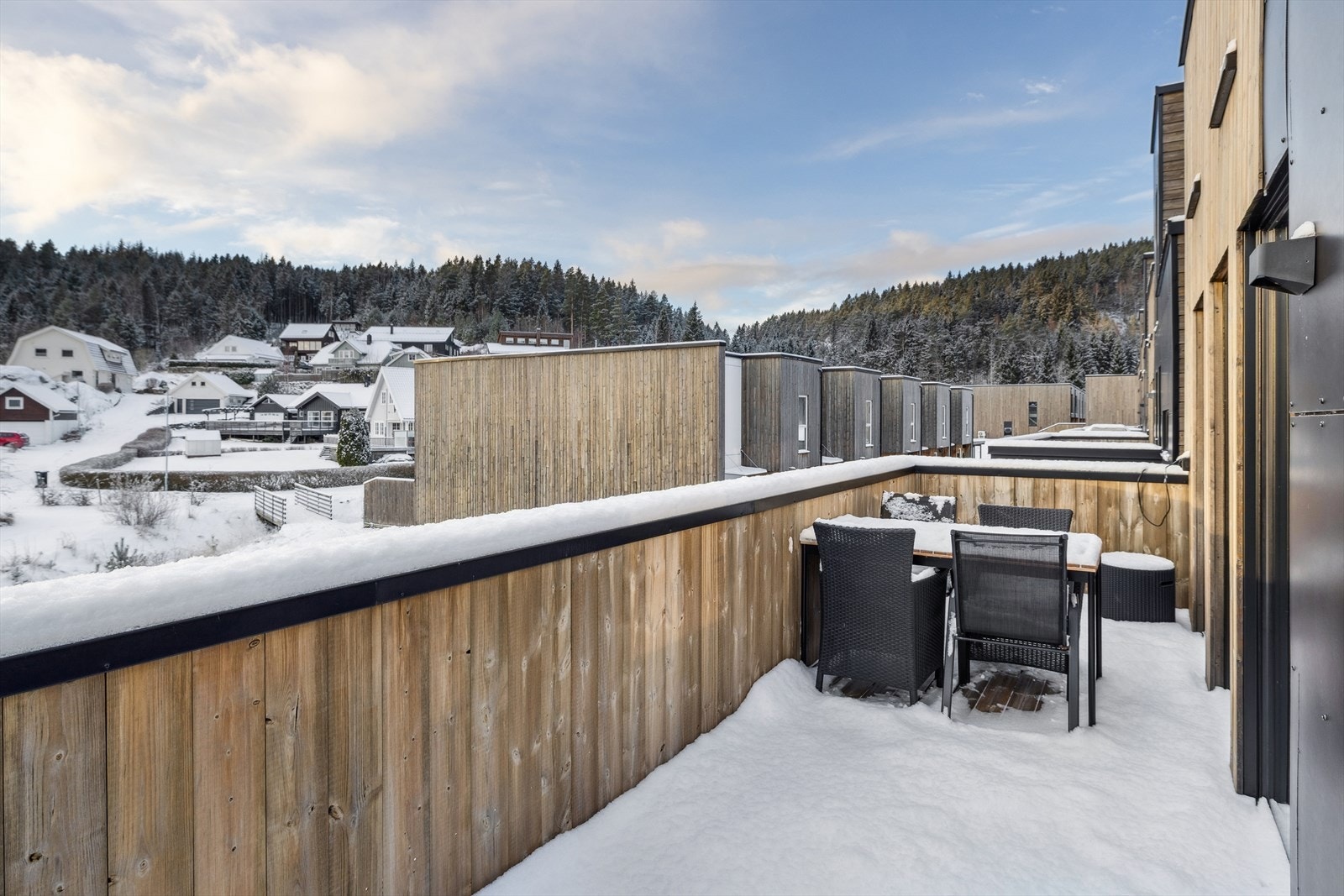 Her er det fin ettermiddag- og kveldssol. Galleribilde