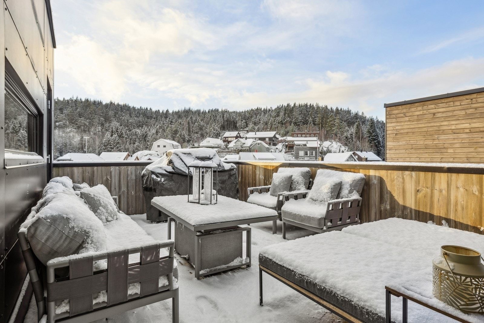 Takterrassen er på 19 kvm. Galleribilde