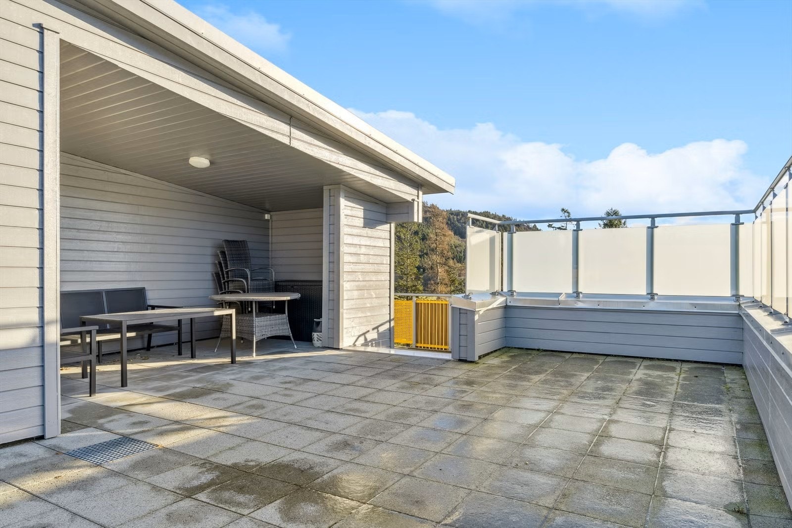 Felles takterrasse med gode solforhold. Galleribilde