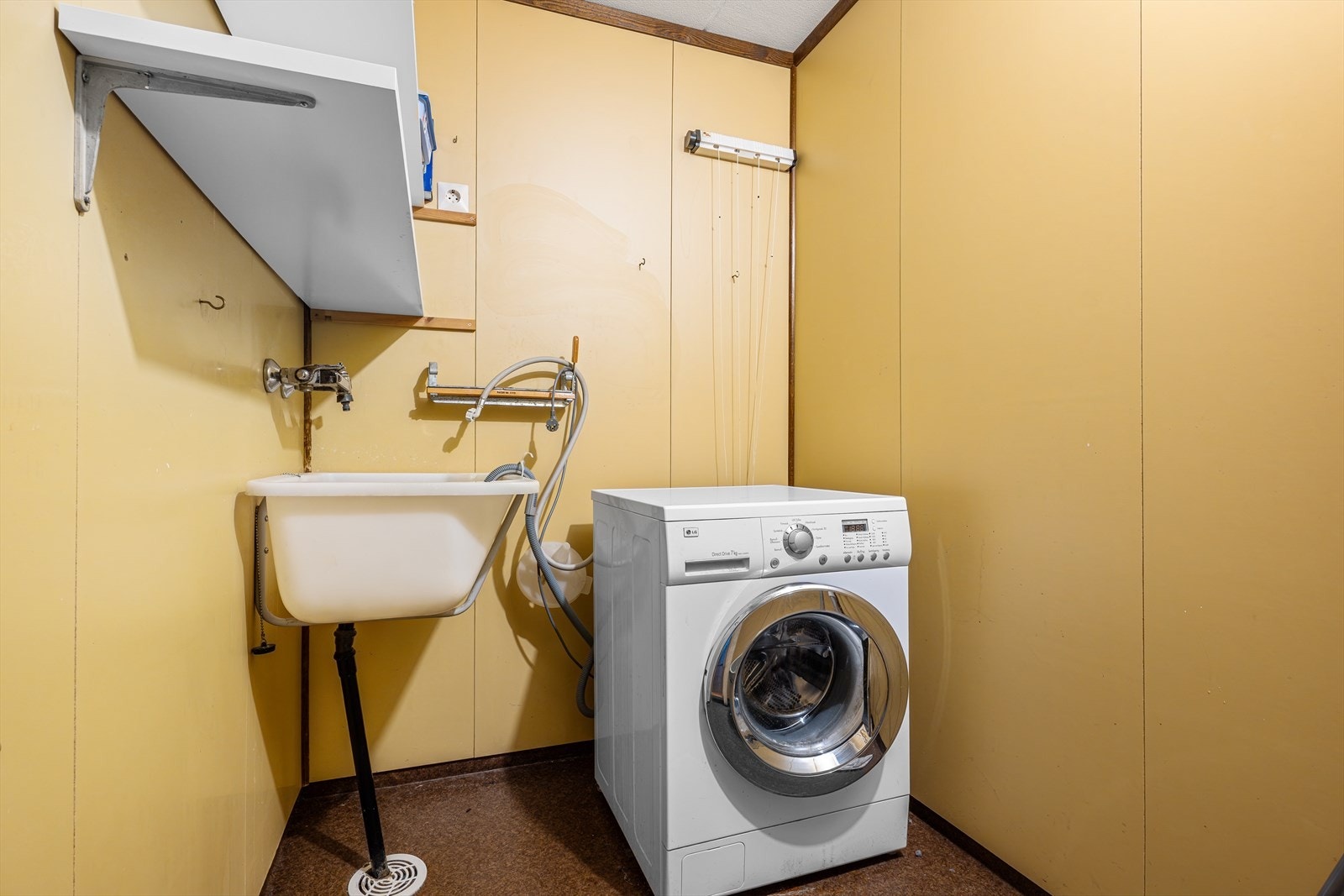 Eldre vaskerom Galleribilde