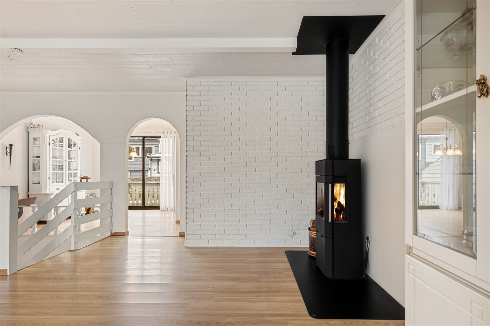 Nyere peisovn i stue Galleribilde