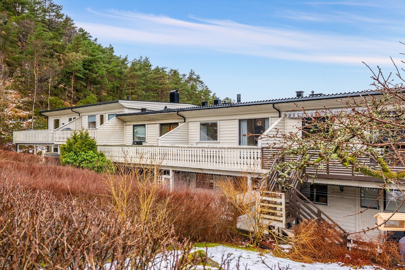 Boligen er oppført i 1978 og påbygget i 1989 Galleribilde