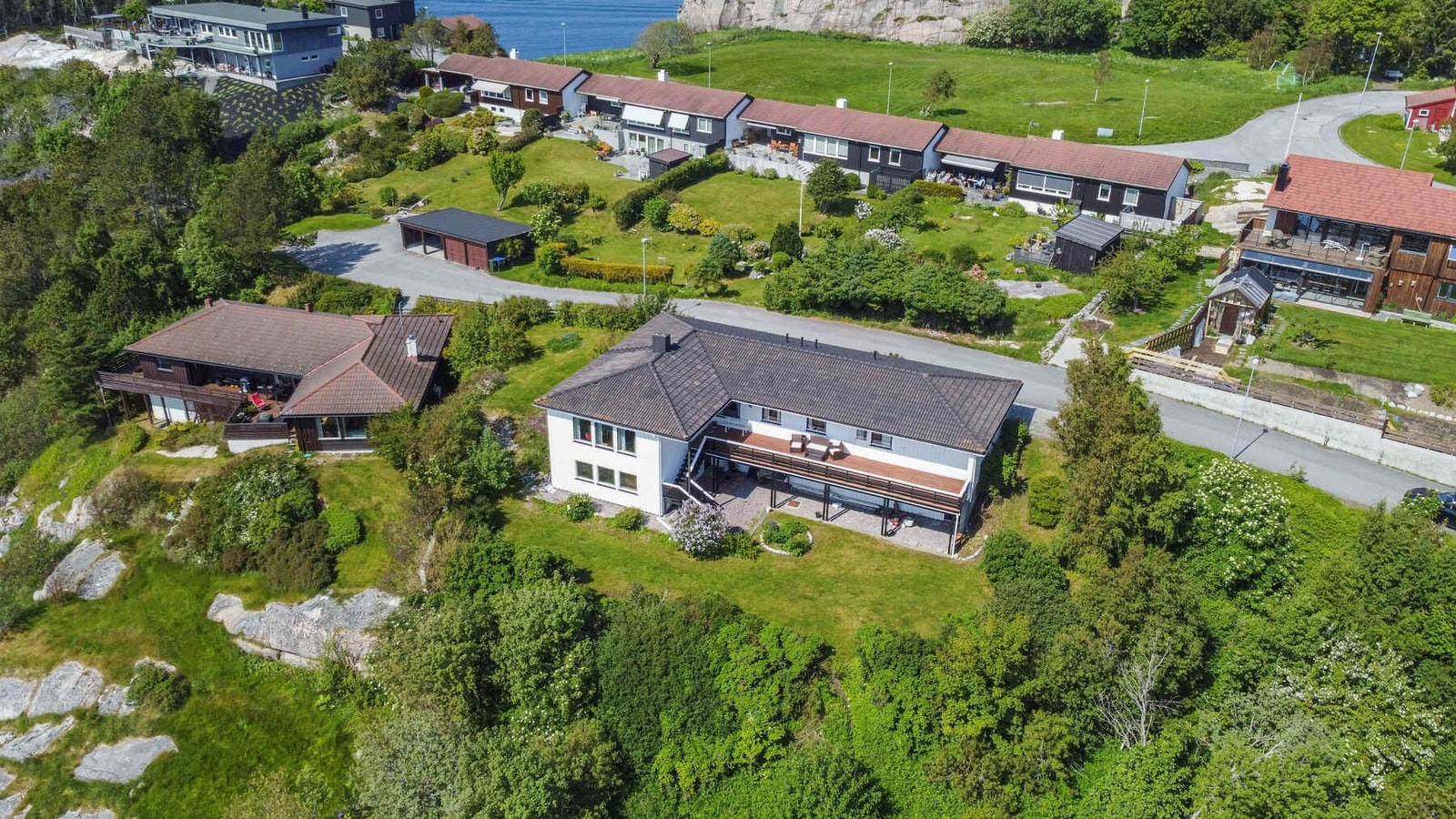 Meget innholdsrik enebolig over 2 plan Galleribilde