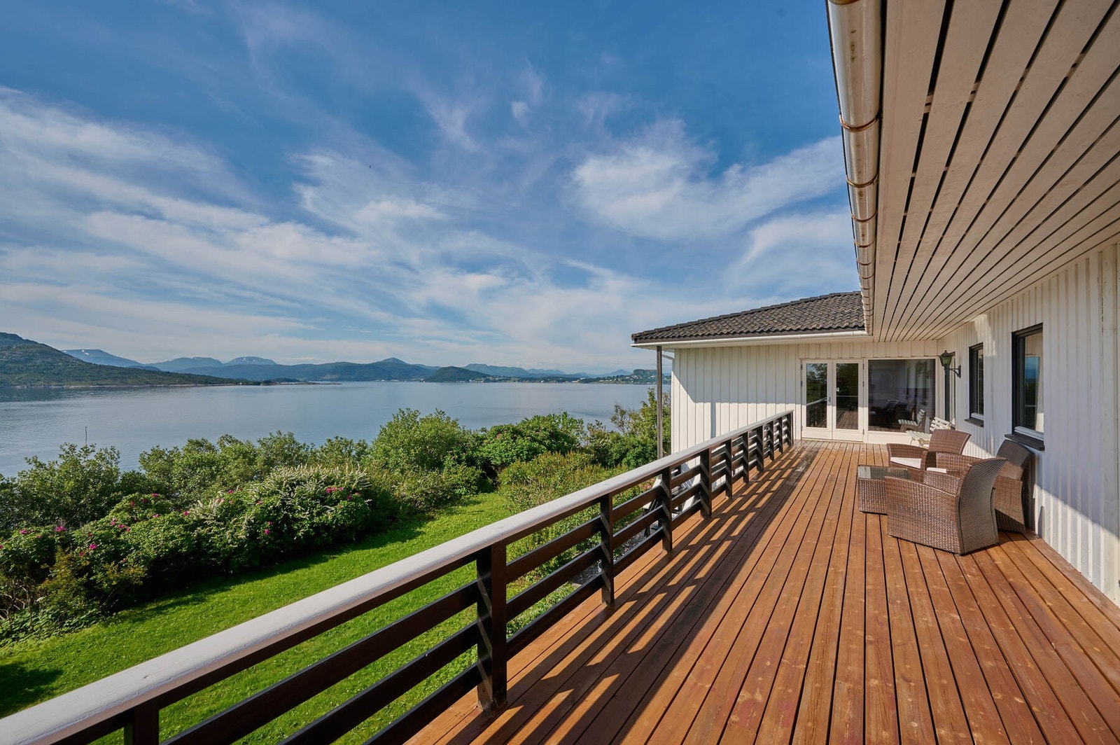 Utsikt fra terrasse Galleribilde