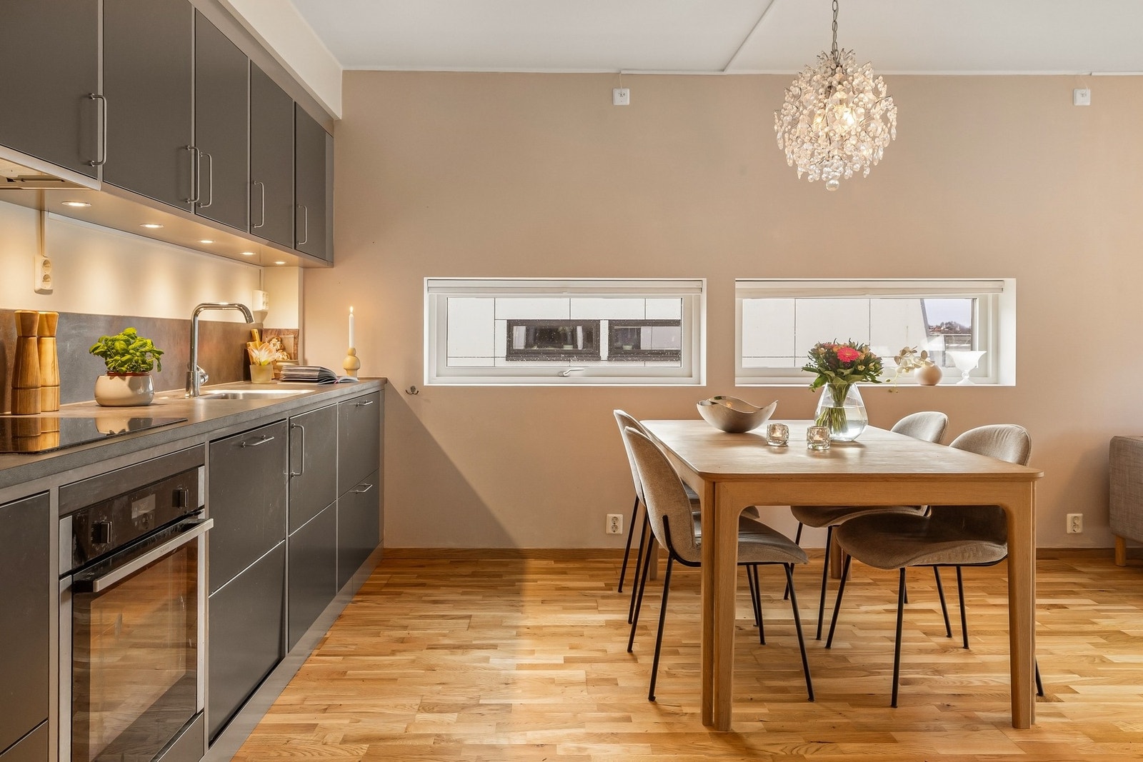 Lunt og tidsriktig fargevalg skaper en behagelig atmosfære Galleribilde