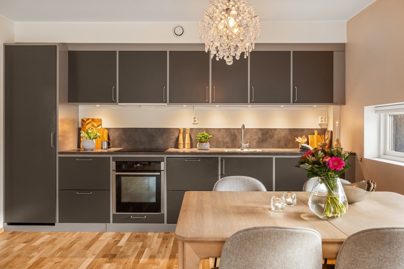 Kjøkkenet er levert fra kvalitetsleverandøren Drømmekjøkken Galleribilde