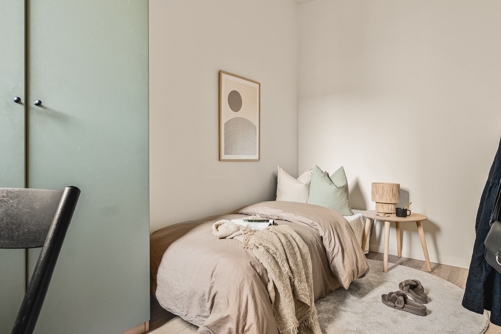 - Soverom 2 har tidligere sett slik ut uten hems - Galleribilde