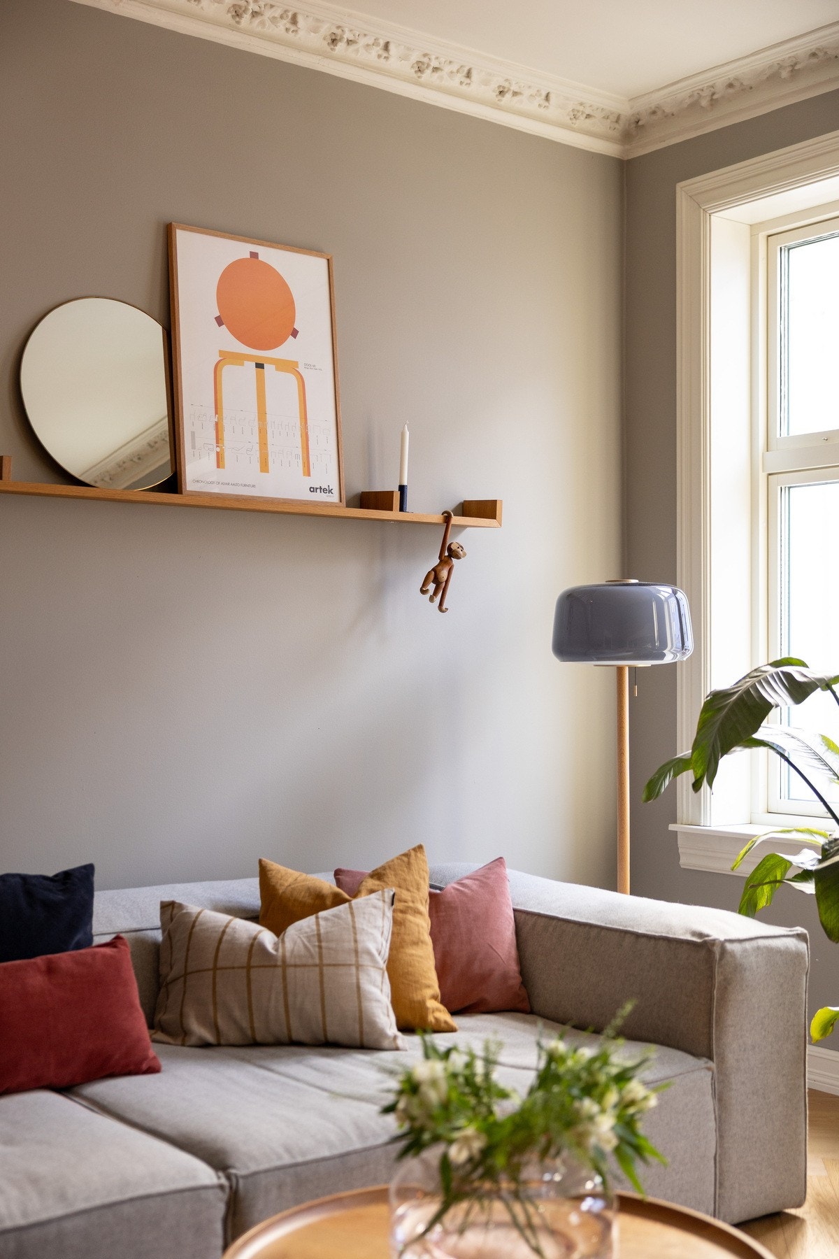 Overflatene er malt i en behagelig fargetone. Galleribilde