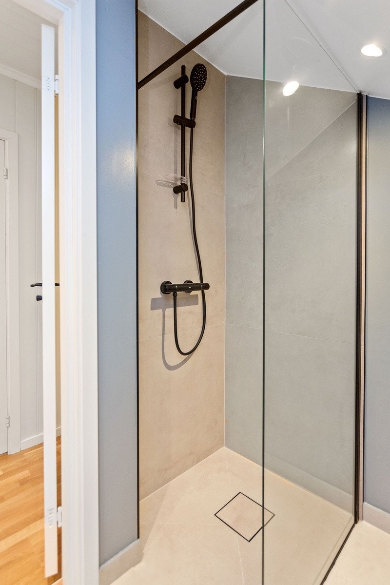 Bad #1 - nytt 2024 Galleribilde