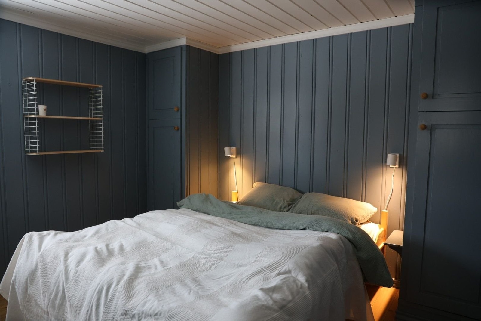 Hovedsoverommet har god størrelse og mye skapplass Galleribilde