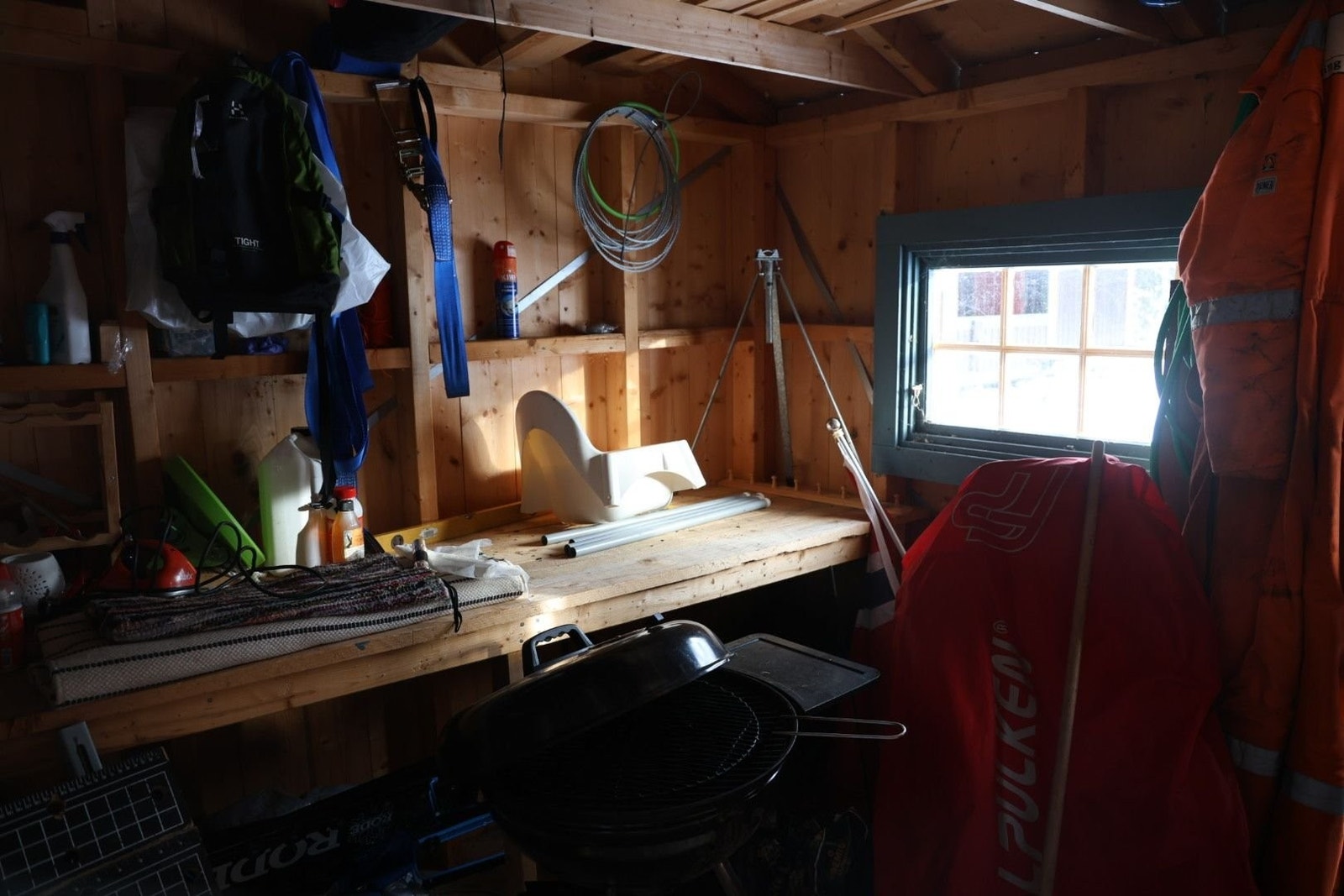 Innvendig uthuset Galleribilde