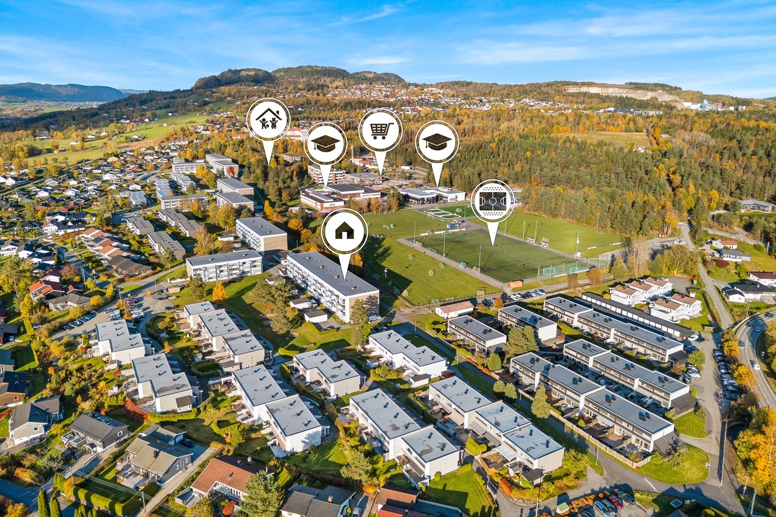 Leiligheten har en attraktiv beliggenhet sentralt på populære Tranby i Lier. Galleribilde