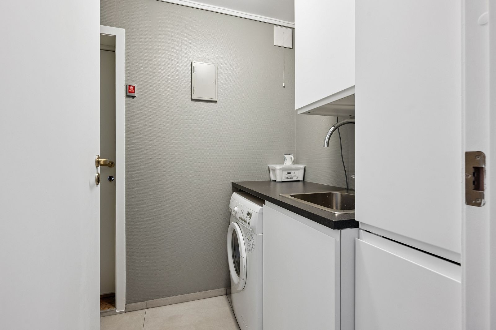 Felles vaskerom i gangen Galleribilde