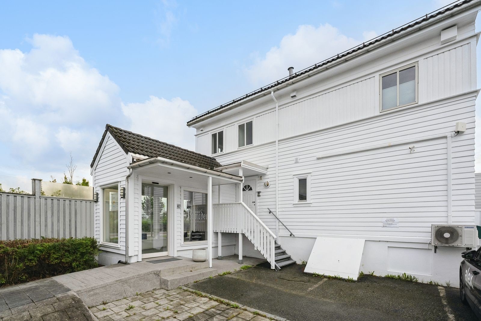 Inngangsparti Galleribilde