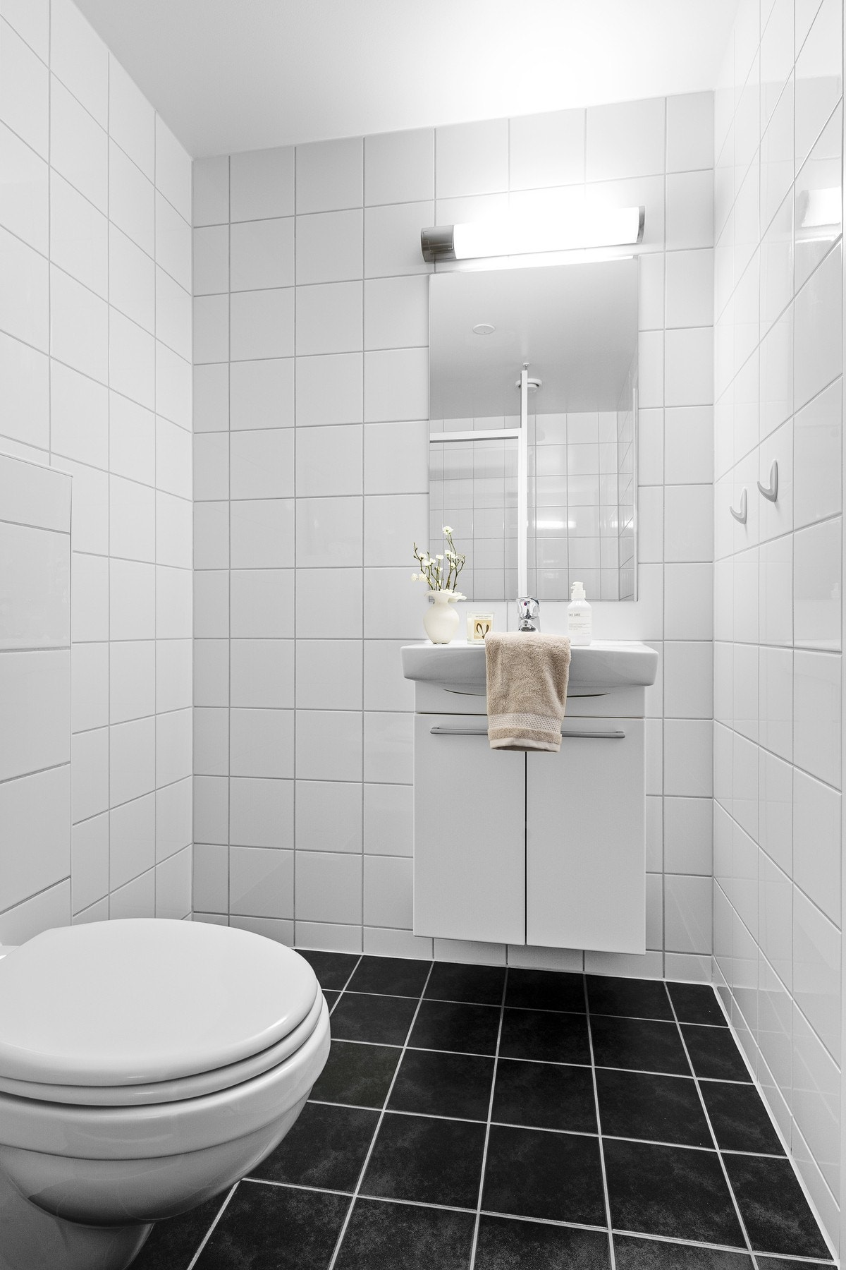 Bad nr.2/gjestbad er praktisk for gjester. Galleribilde