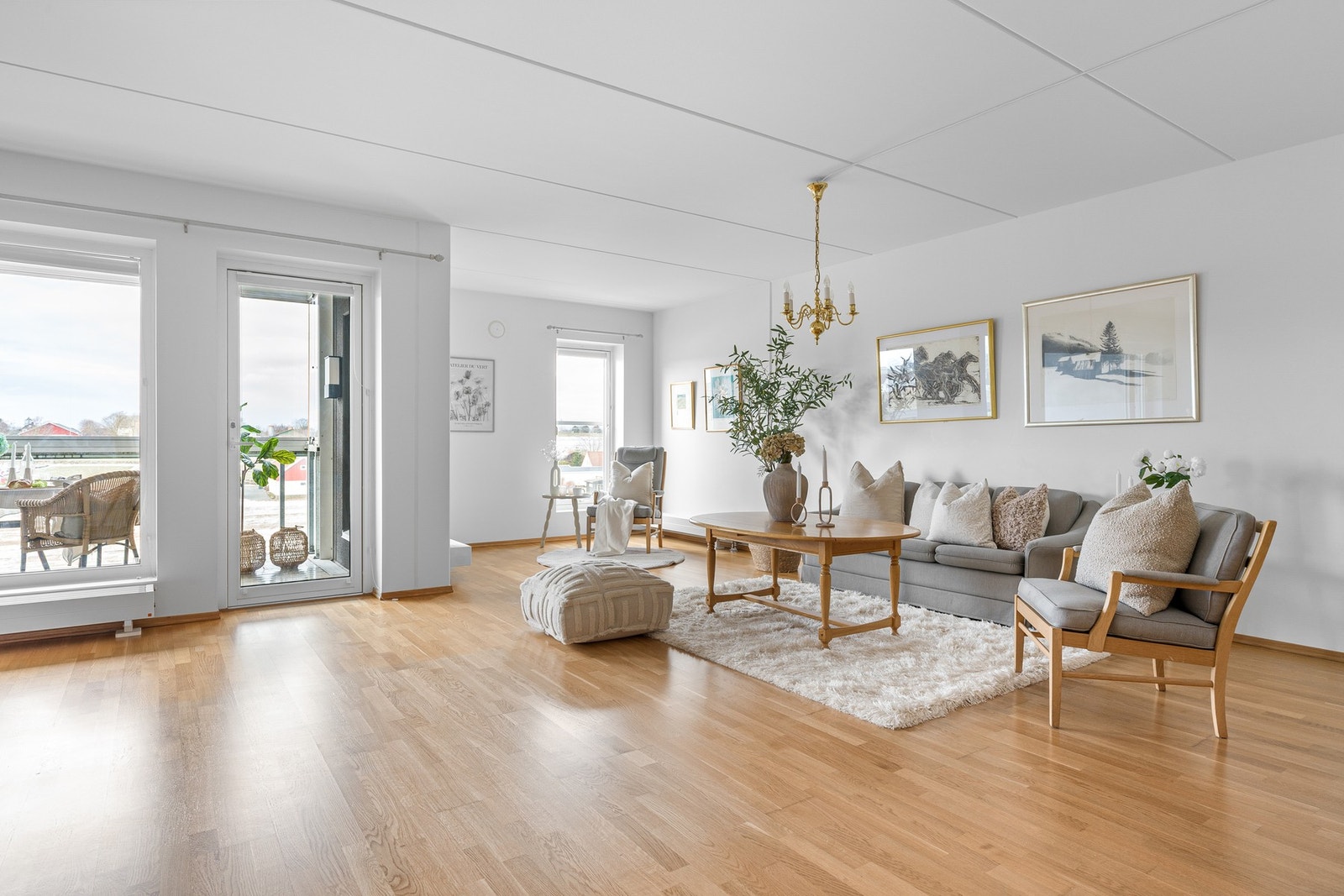 Velkommen til Rosenkrantzvegen 1 - Presenteres av Marius Time Vaaland v/PrivatMegleren Jæren. Galleribilde