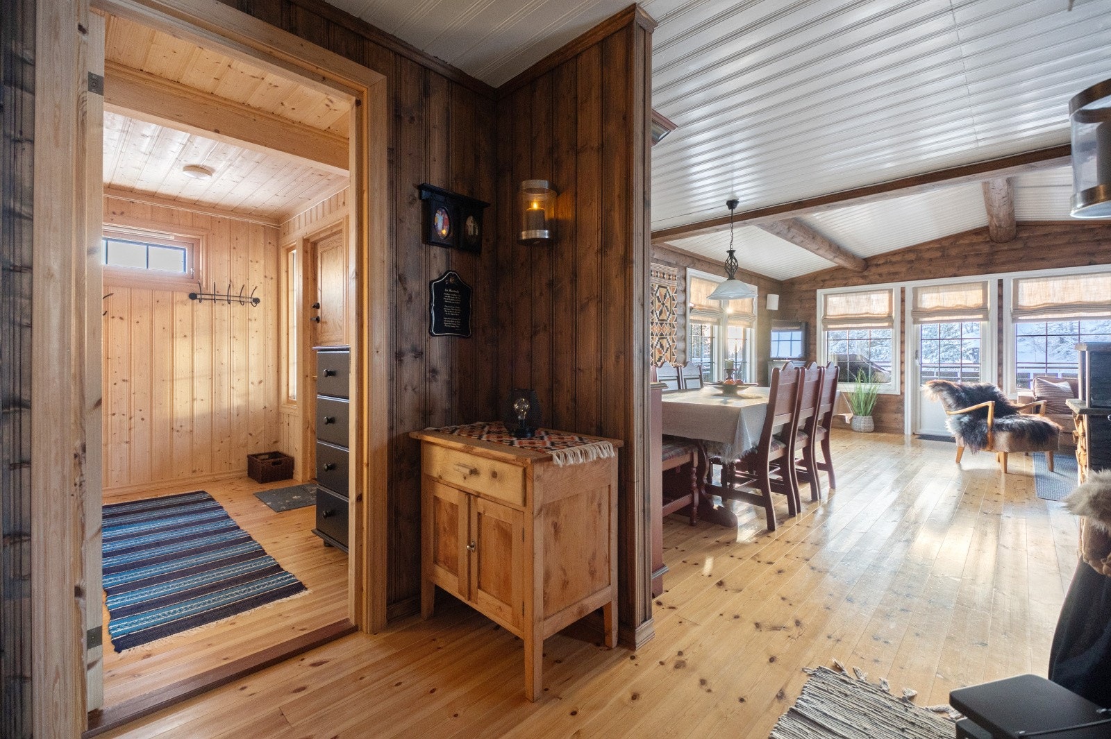 Hytta er oppført i 2002 og er godt vedlikeholdt opp gjennom årene. Galleribilde