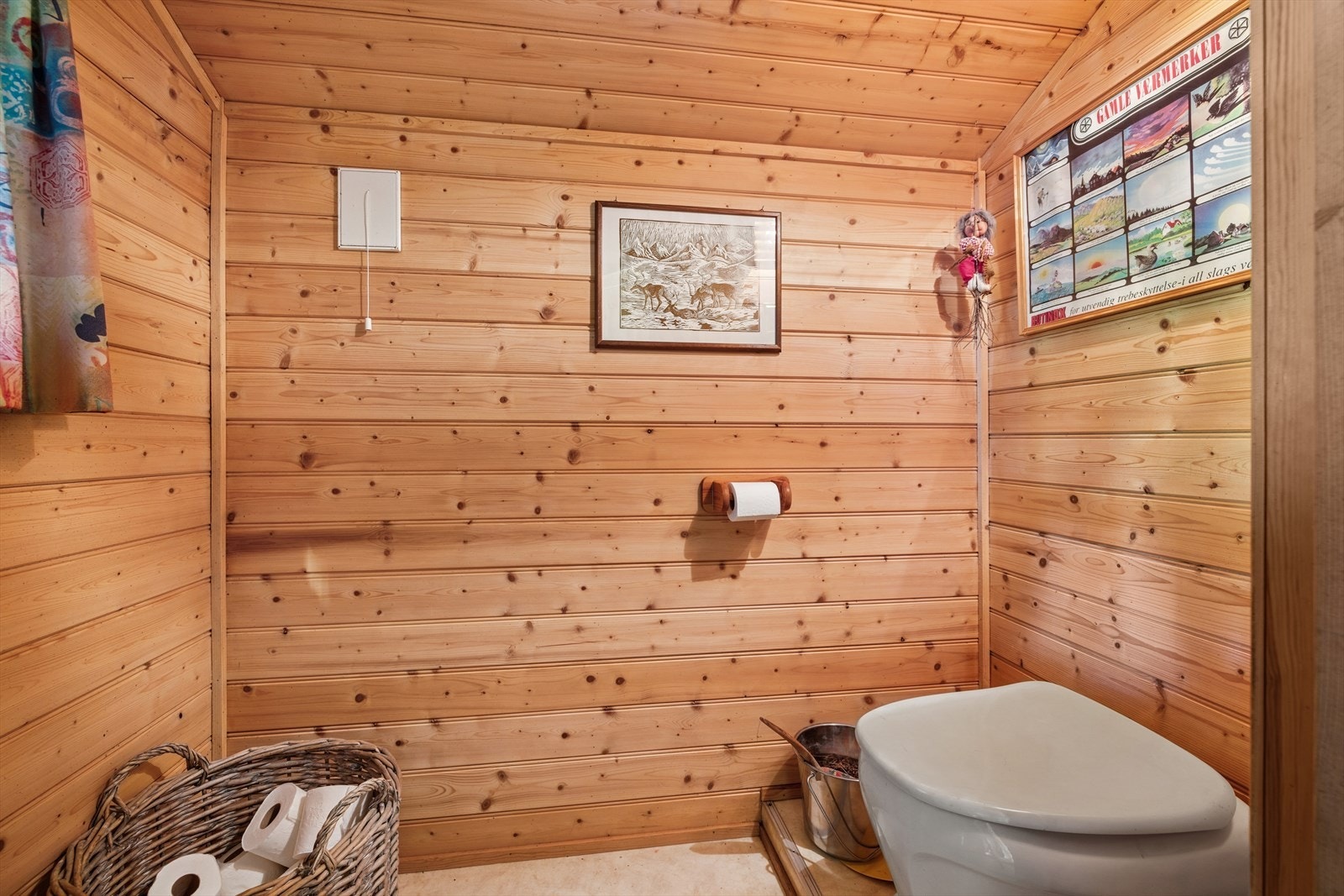 Separat do-rom med utvendig adkomst. Rommet er ikke søkt om, og derav ikke godkjent. Galleribilde