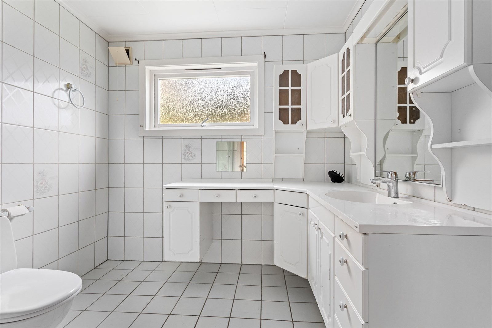 Her er det nytta flis på golv og veggar. Galleribilde