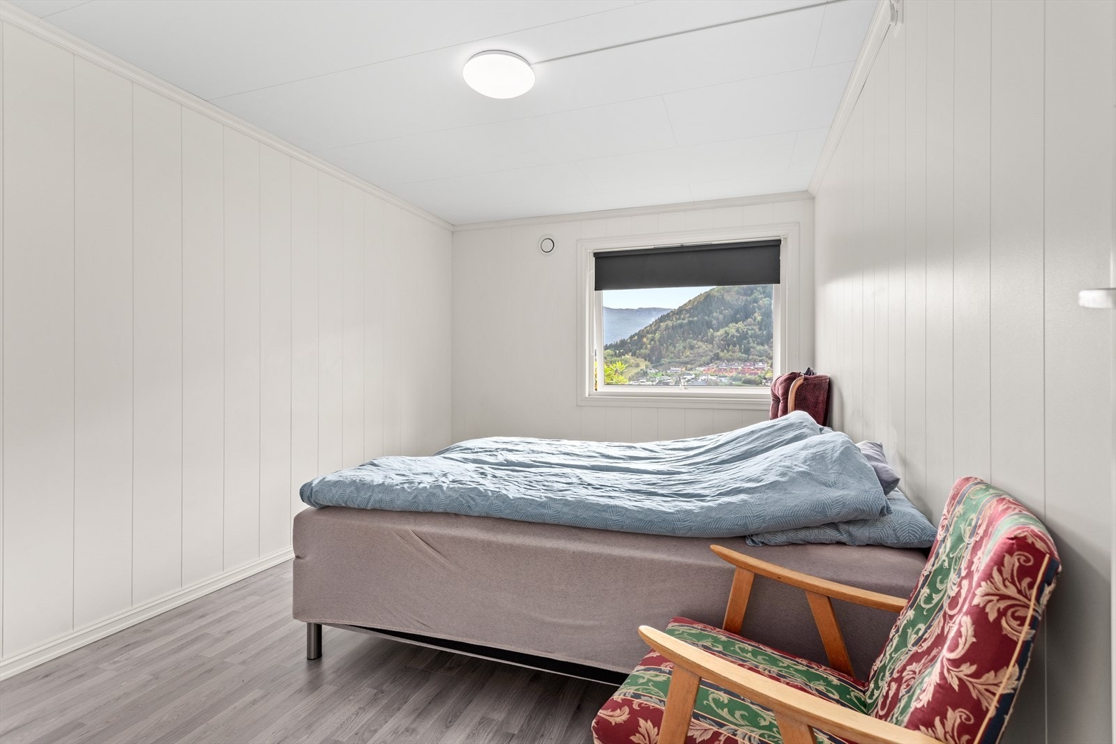 Etasjen har til saman 4 lyse og fine soverom. Galleribilde