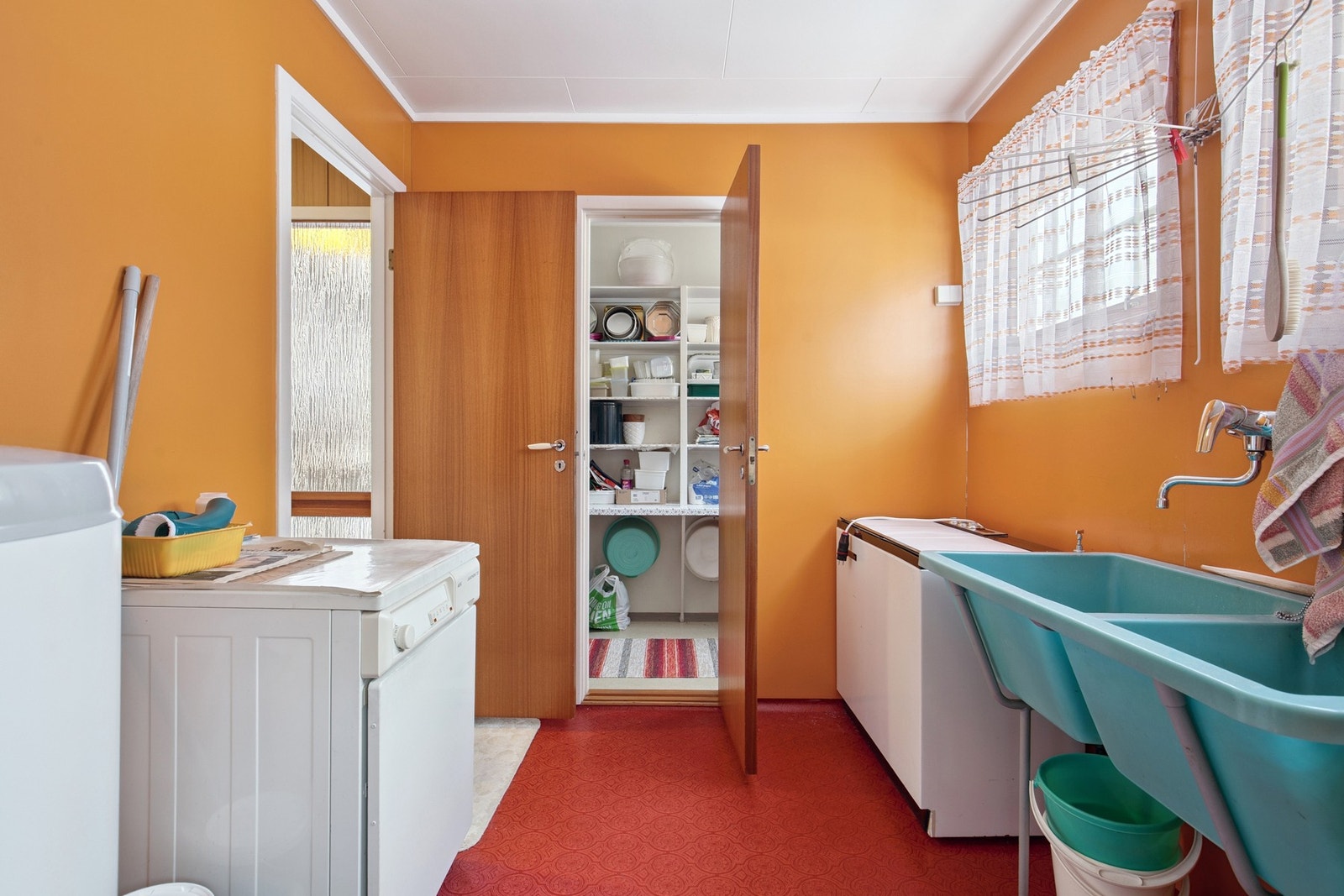 Vaskerom Galleribilde