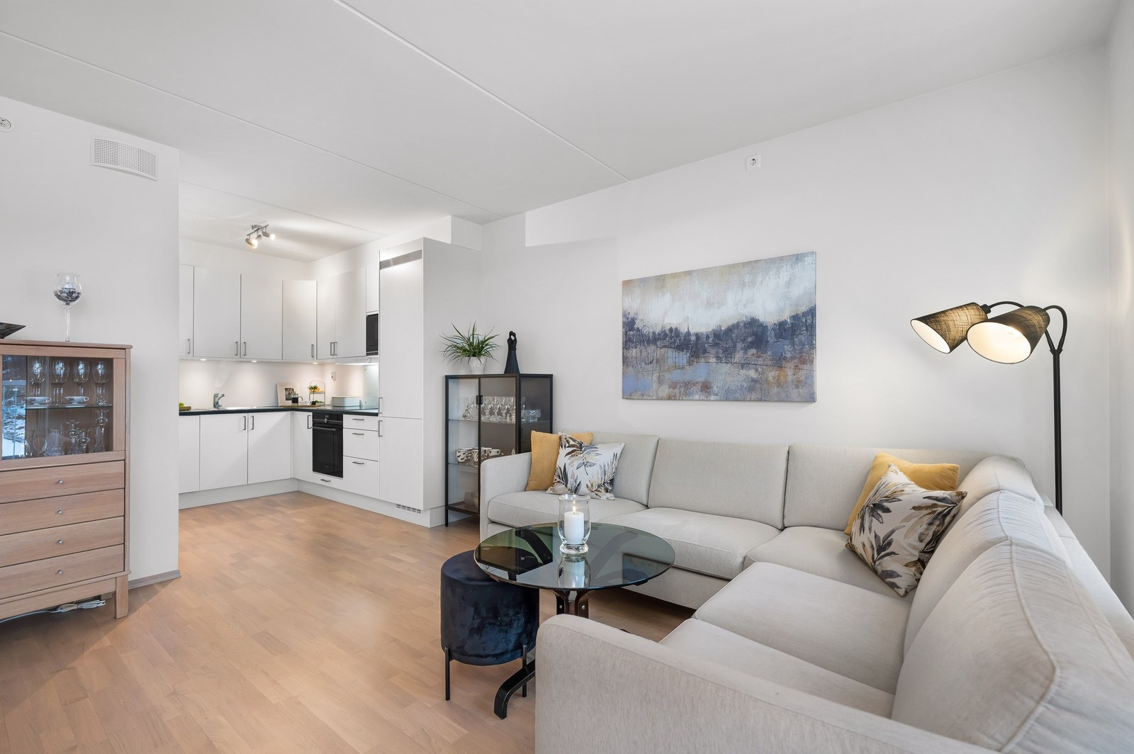 Rommet har et romslig areal på 26,4 m². Galleribilde