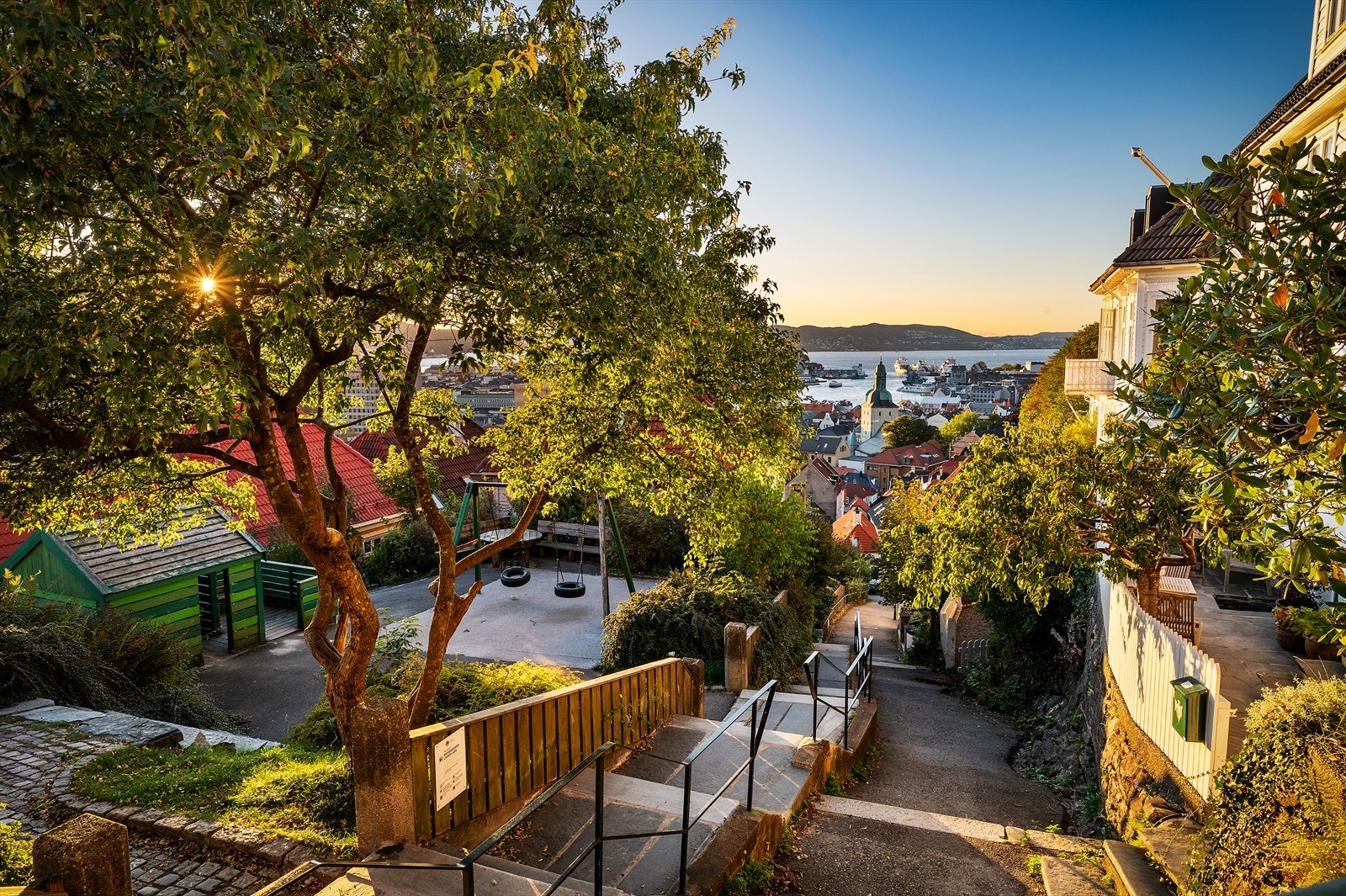 Koselig gater innen gåavstand, som tar deg videre mot Fløyen. Galleribilde