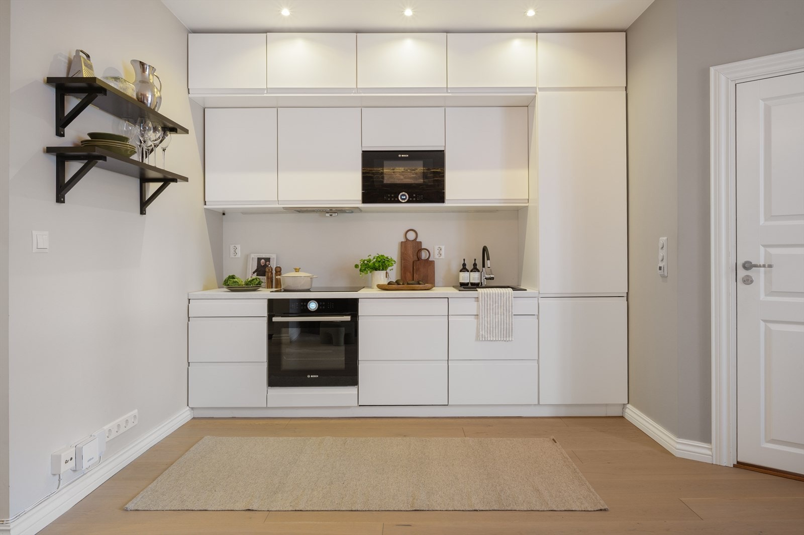 Alle hvitevarer er integrert og medfølger handelen. Galleribilde