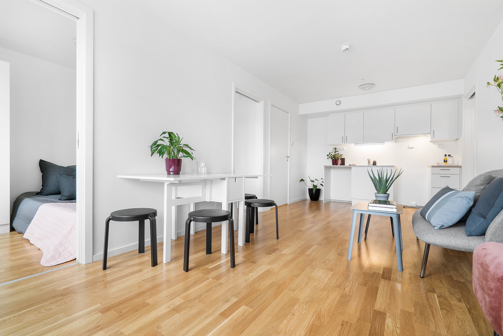 Stue i 3-roms leilighet Galleribilde