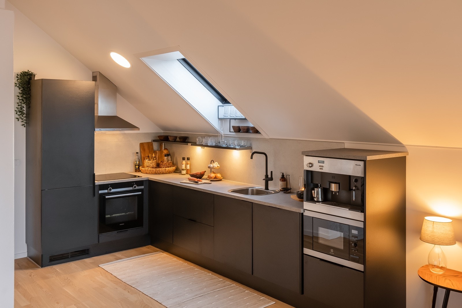 Delikat og moderne kjøkken fra JKE Galleribilde