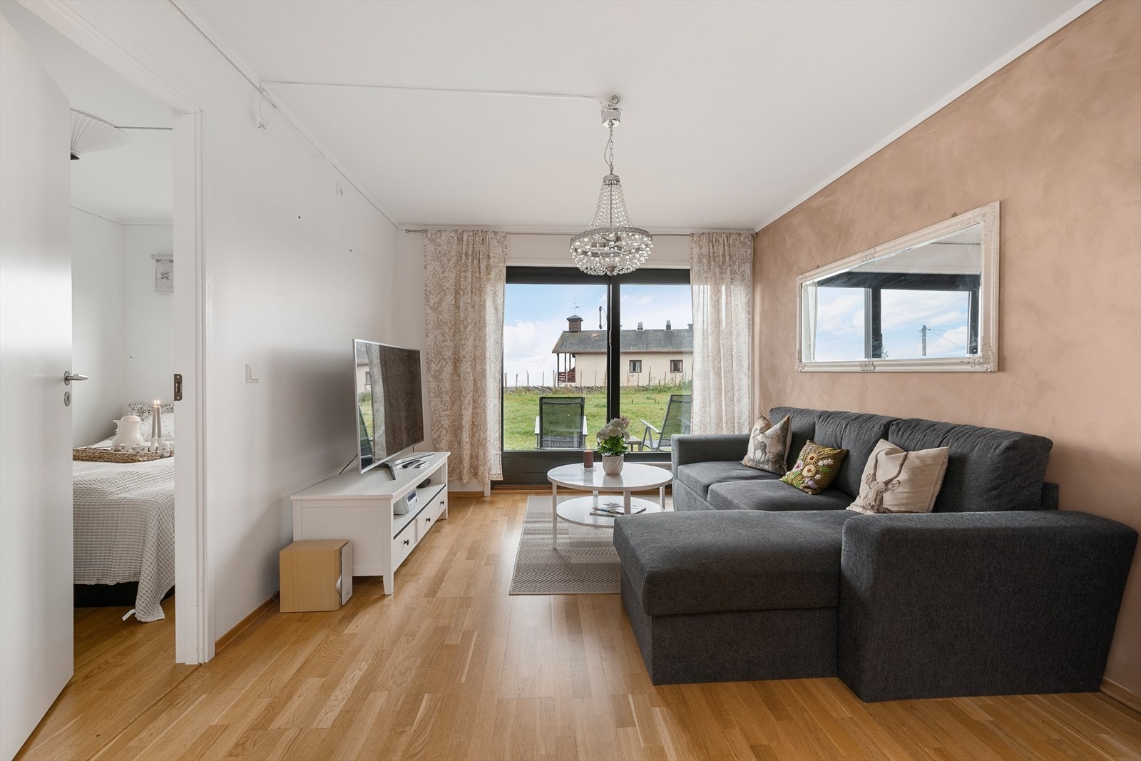 Stein Ove Helander v/Eiendomsmegler 1 presenterer Nordsetervegen 1343 A! Galleribilde