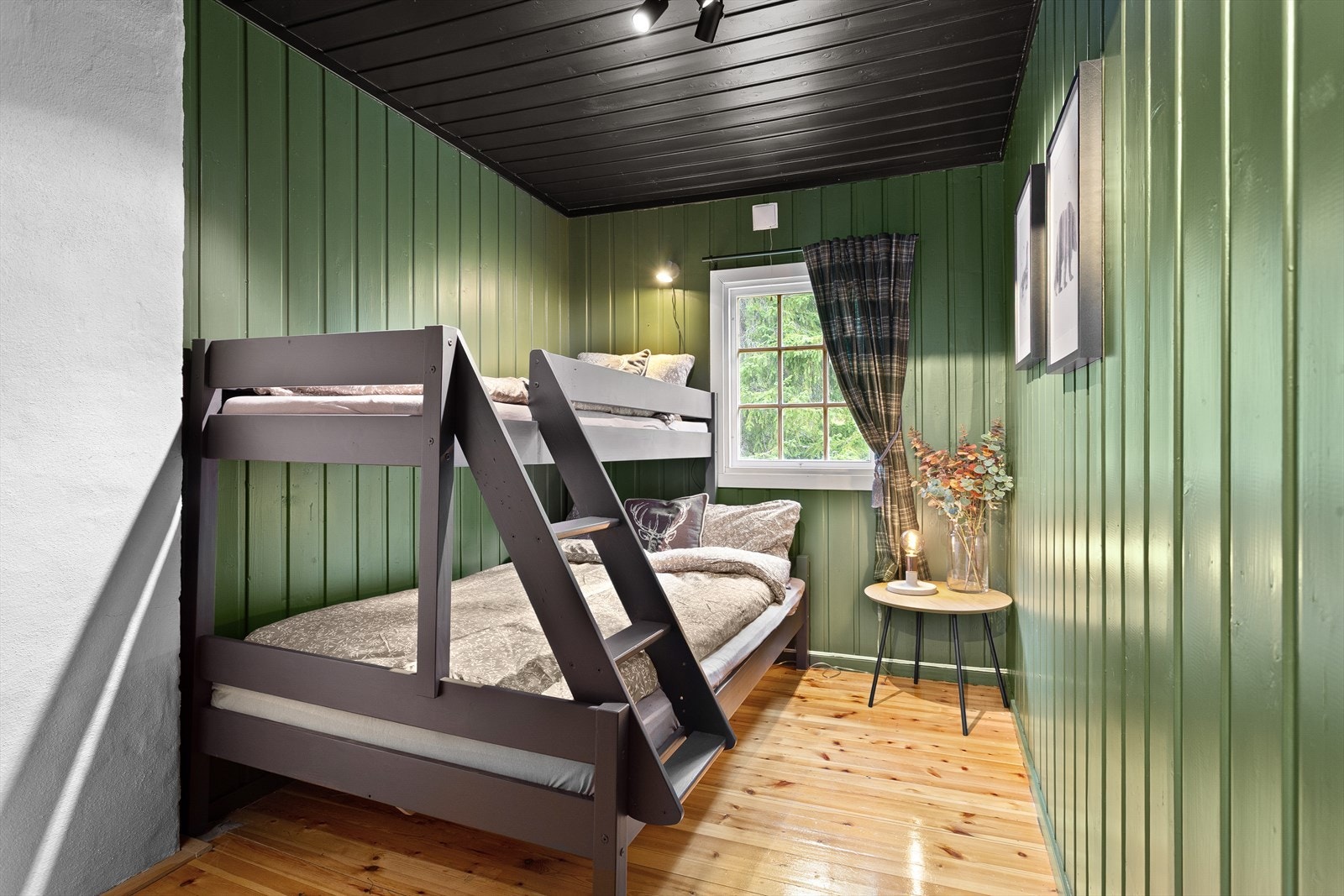 Soverom 3 er et lyst rom med køyesenger. Galleribilde