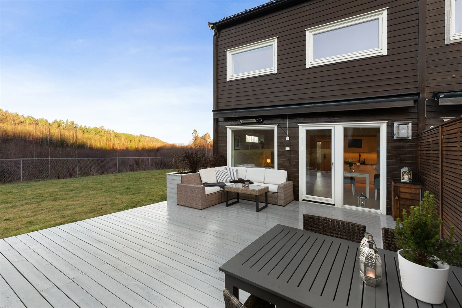 Vindu og terrassedør er med 2-lags isolerglass. Galleribilde