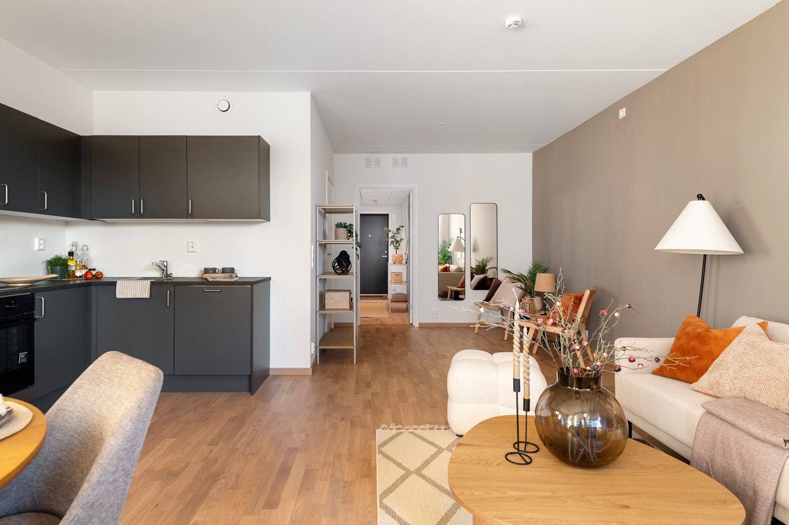 Leiligheten er holdt i morderne stil og holder god standard. Galleribilde