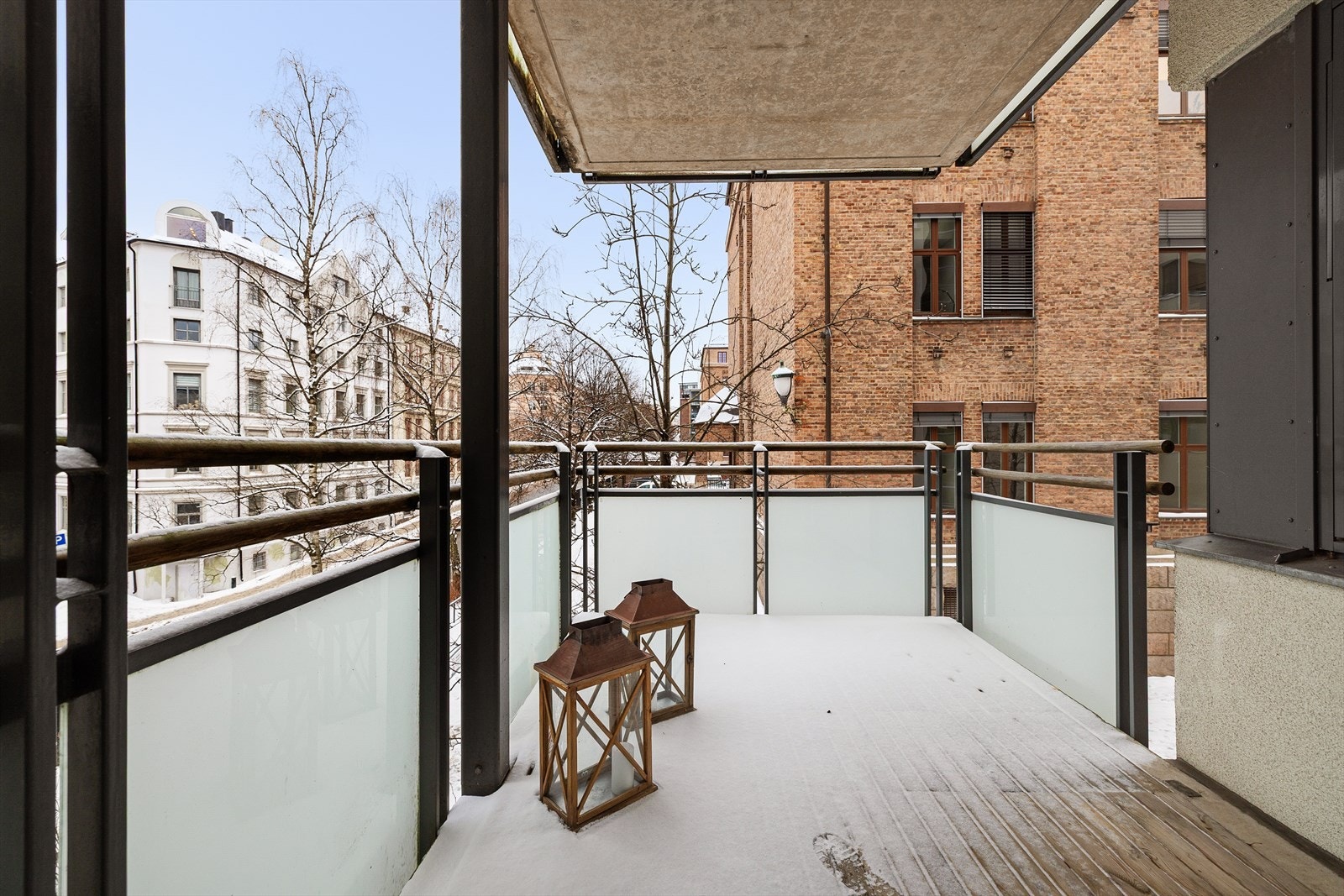 Beliggenheten er svært sentral, men tilbaketrukket. Galleribilde