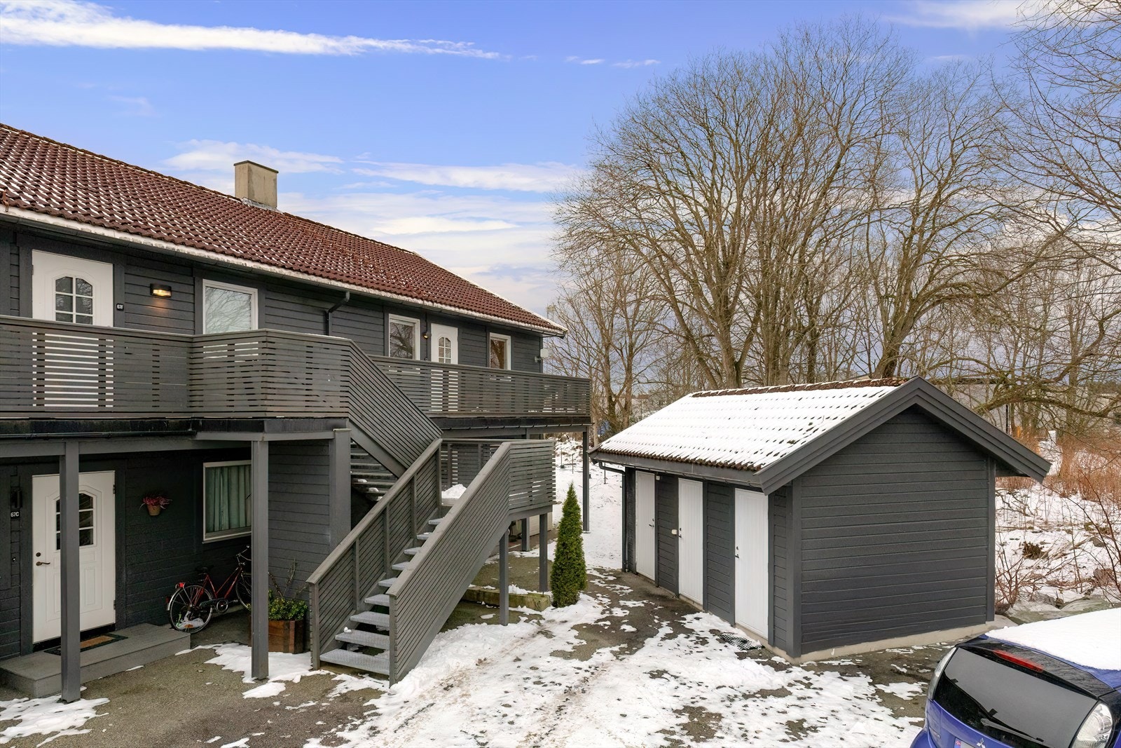 Fasade - praktisk utvendig bod Galleribilde