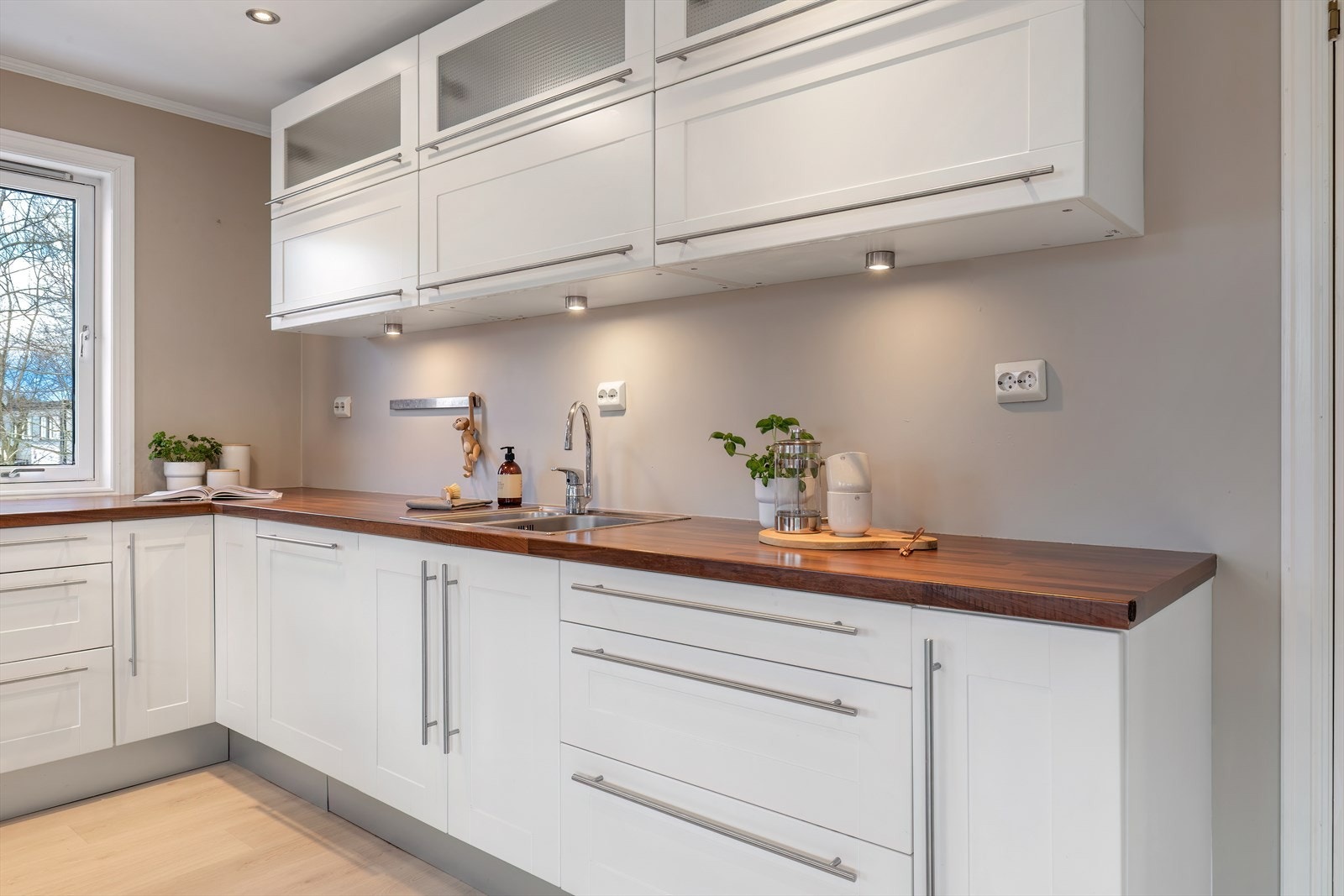 Kjøkken - stilrent og moderne Galleribilde