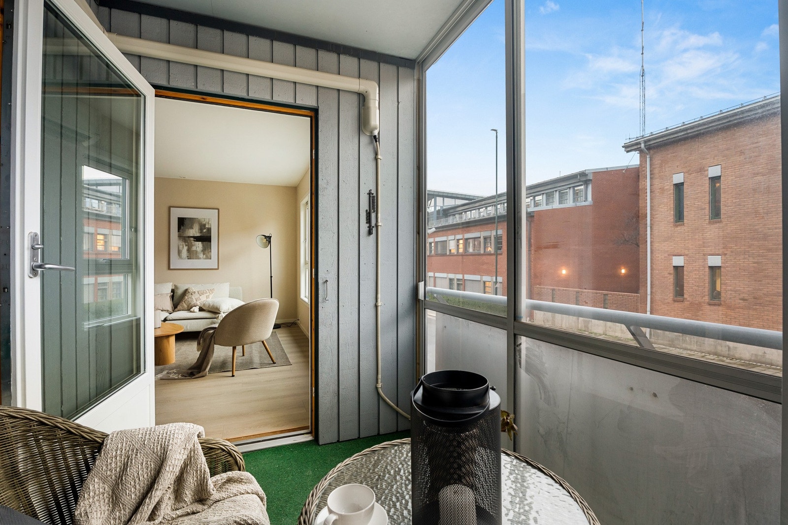 Direkte fra stuen er det adgang til balkong. Galleribilde